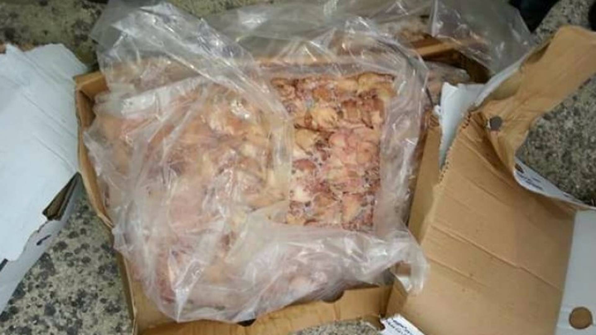 إتلاف ٦ أطنان من الدجاج الفاسد كانت ستوزع للفقراء بالكرك