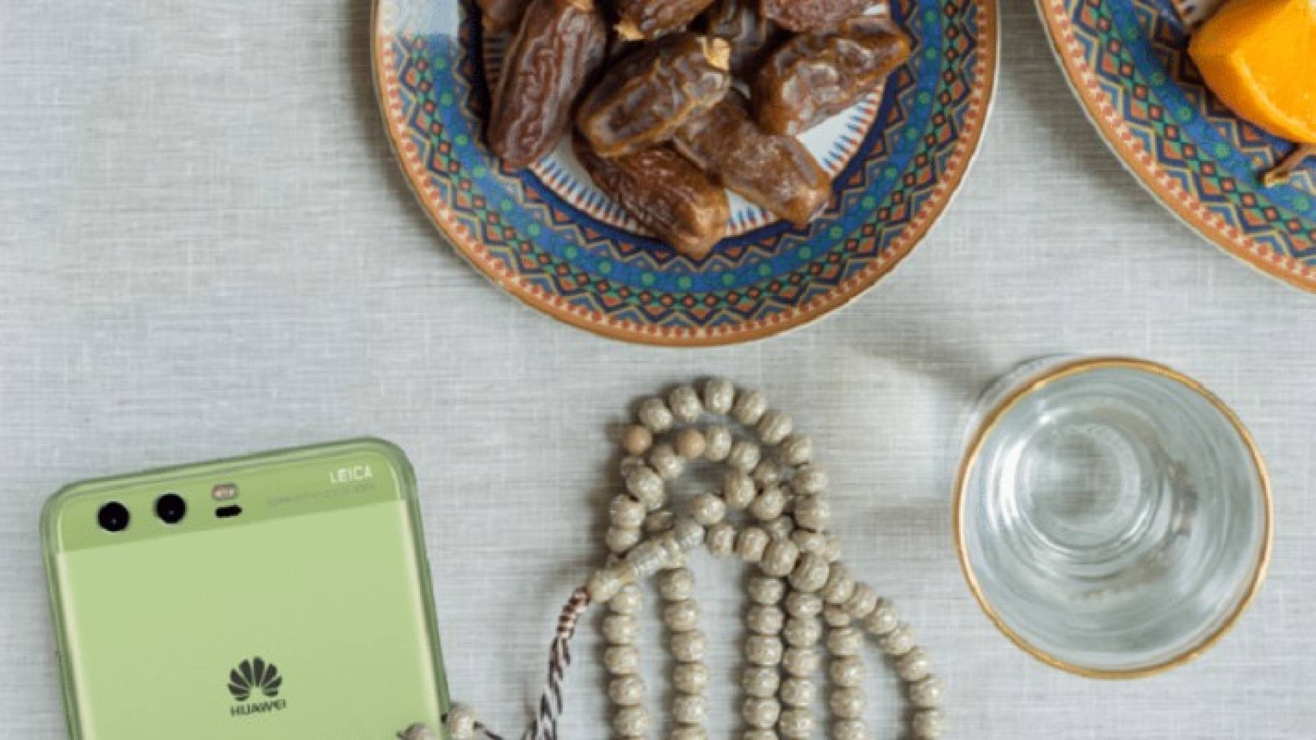 هواوي تطلق نسخة باللون الأخضر من هاتفها "بي10 بلس" احتفاء بشهر رمضان 