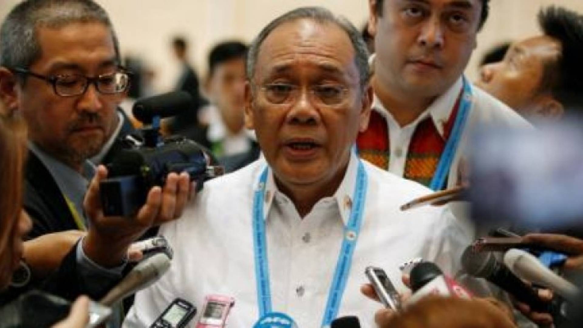 إرنستو أبيلا المتحدث باسم الرئاسة الفلبينية 