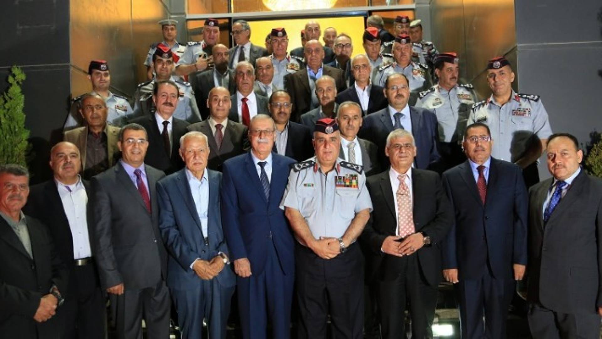 صورة جماعية على هامش الإفطار