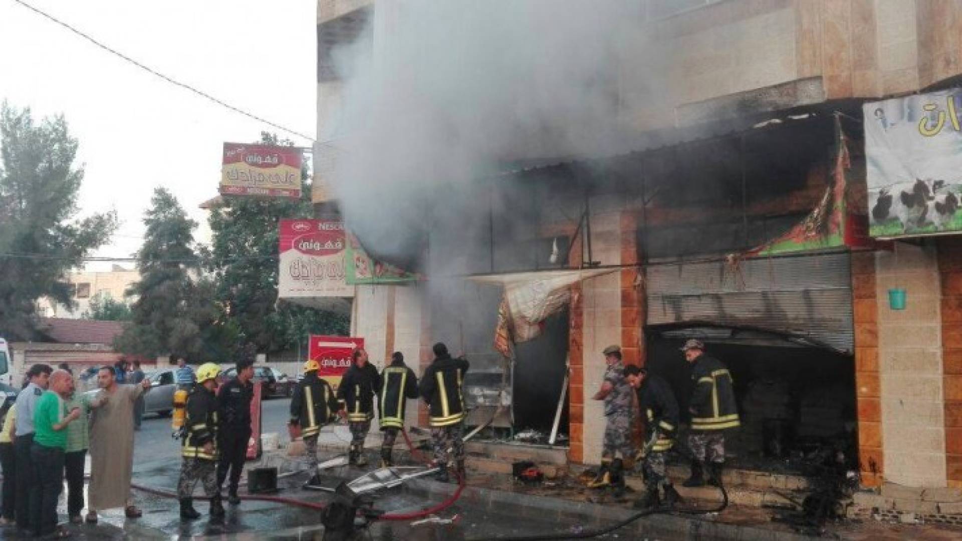 حرق محل تجاري في منطقة الصريح بإربد 