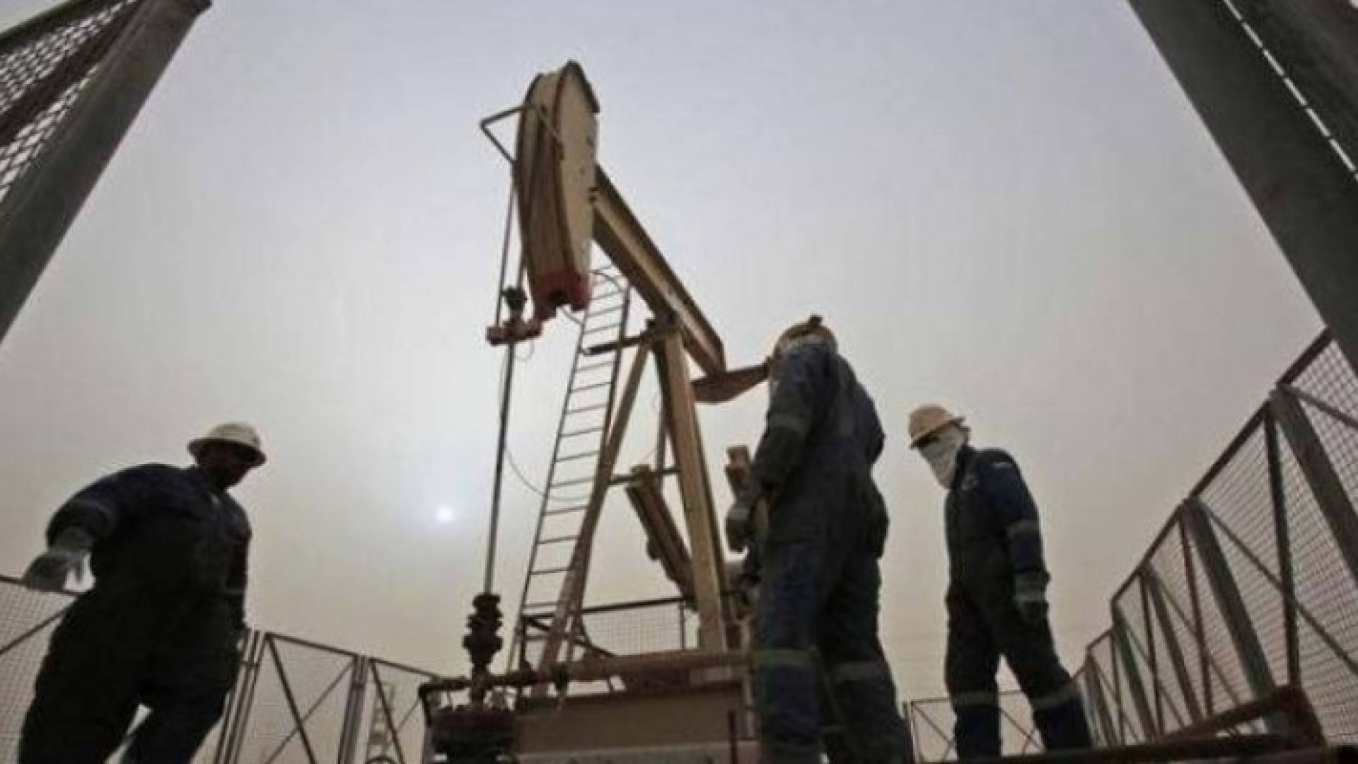 تشكل هذه الزيادة مؤشرا الى ان العرض ما زال اكبر من الطلب 