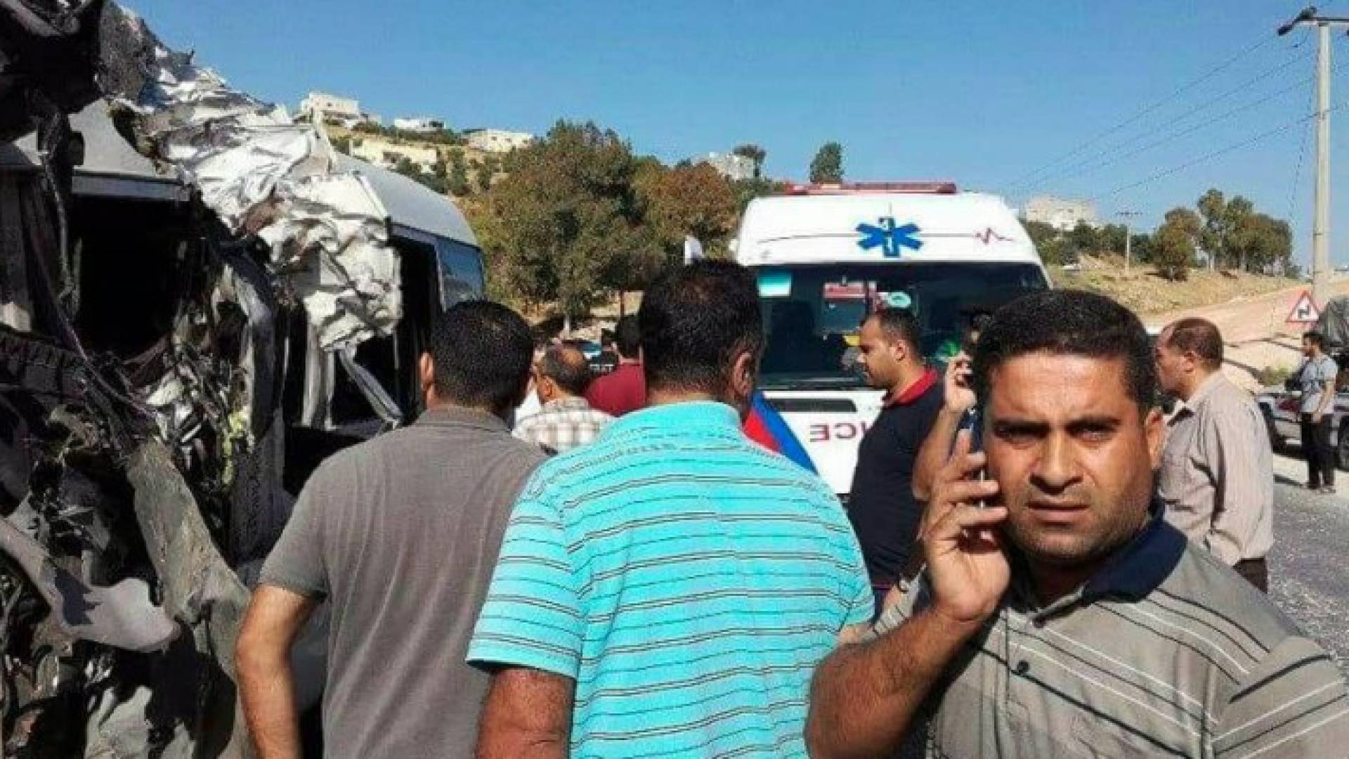 حادث سير مروع بين حافلة نقل و 4 مركبات في إربد 