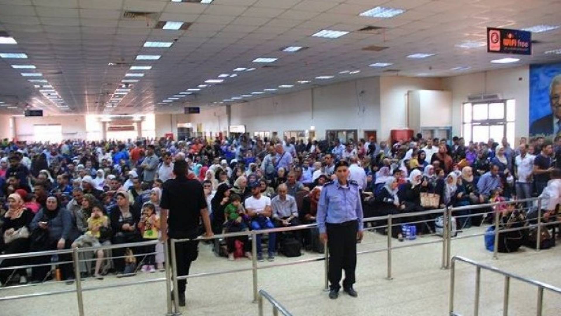 معبر الكرامة - ارشيفية