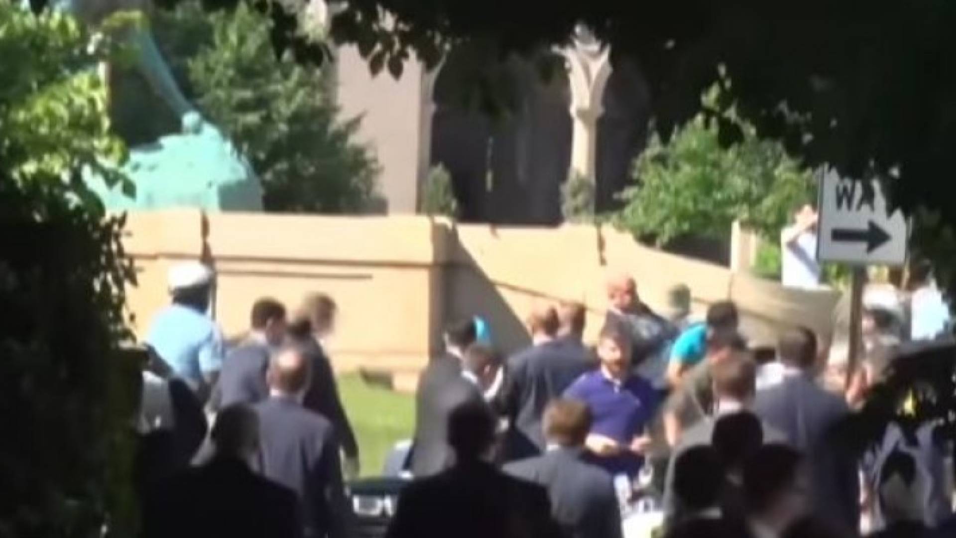 من اعمال العنف