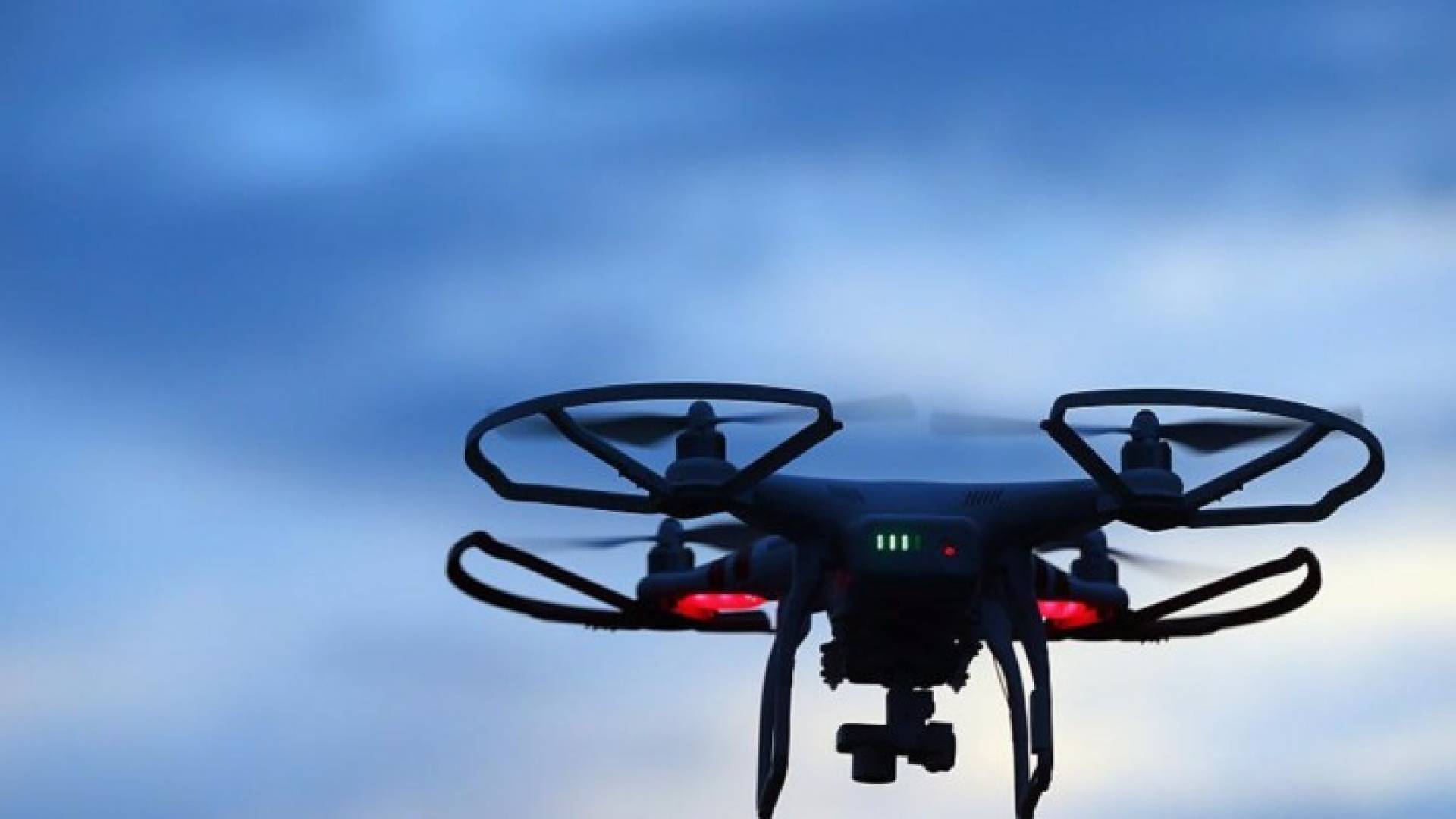 طائرة مسيرة