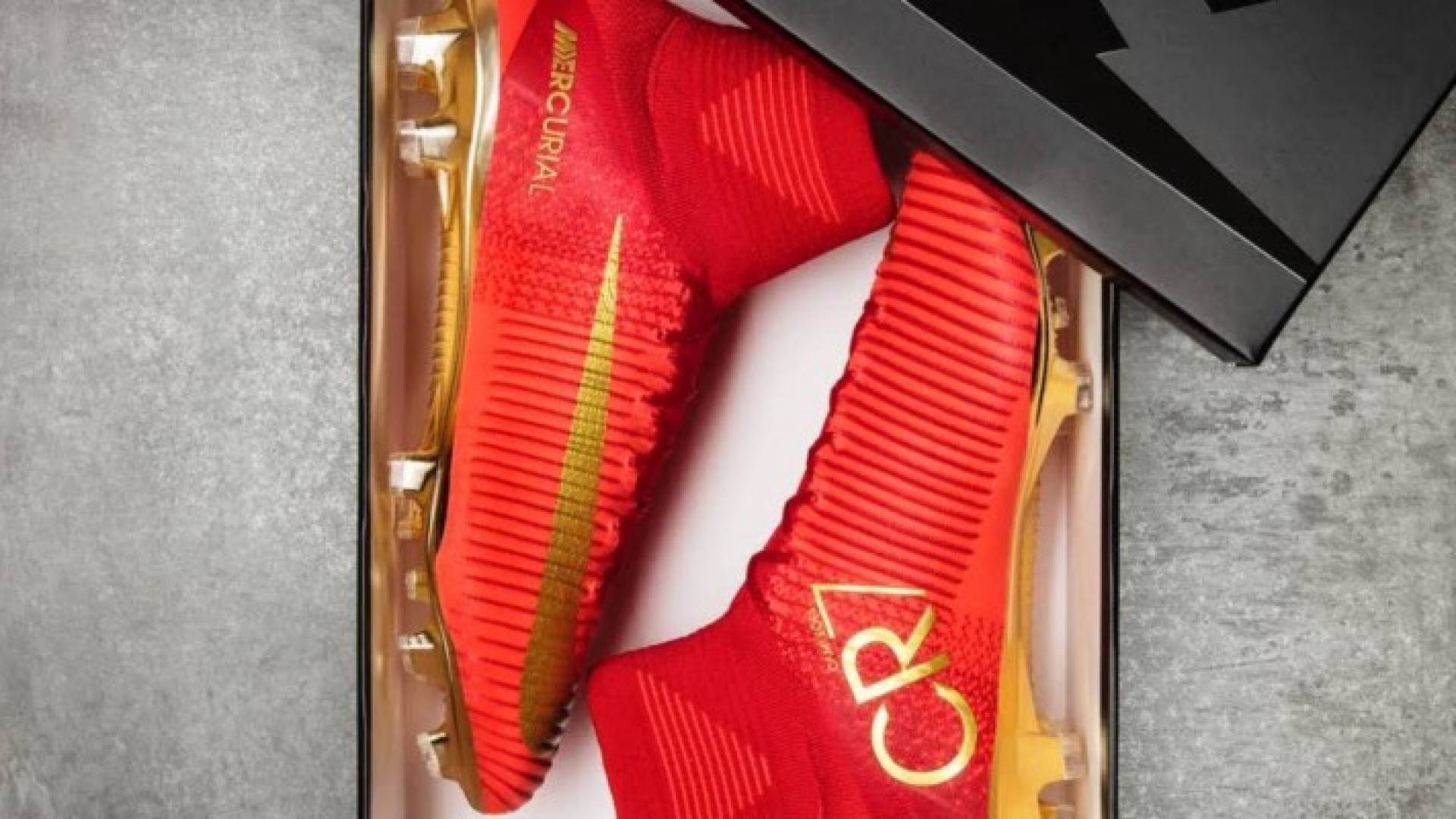 حذاء رونالدو الجديد