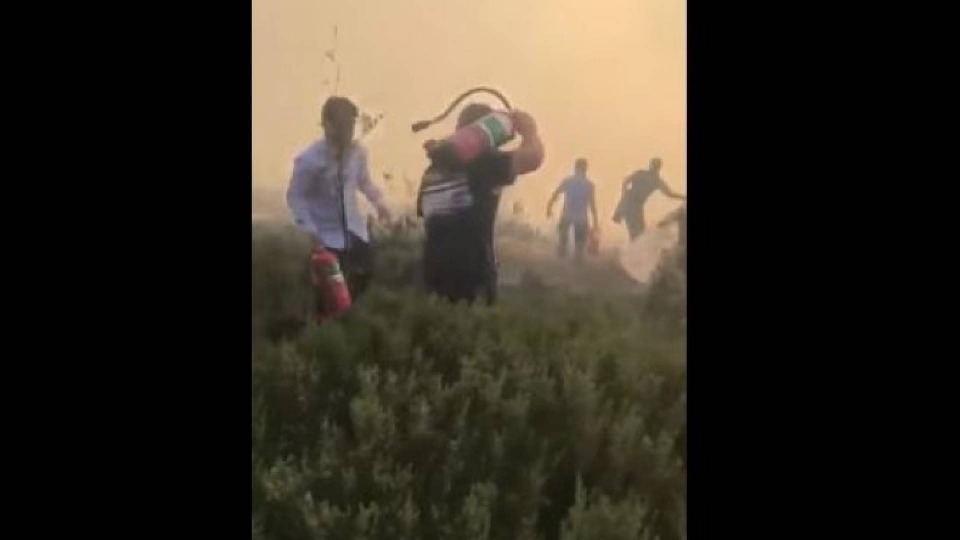 الملك يشارك بعمليات الاخماد