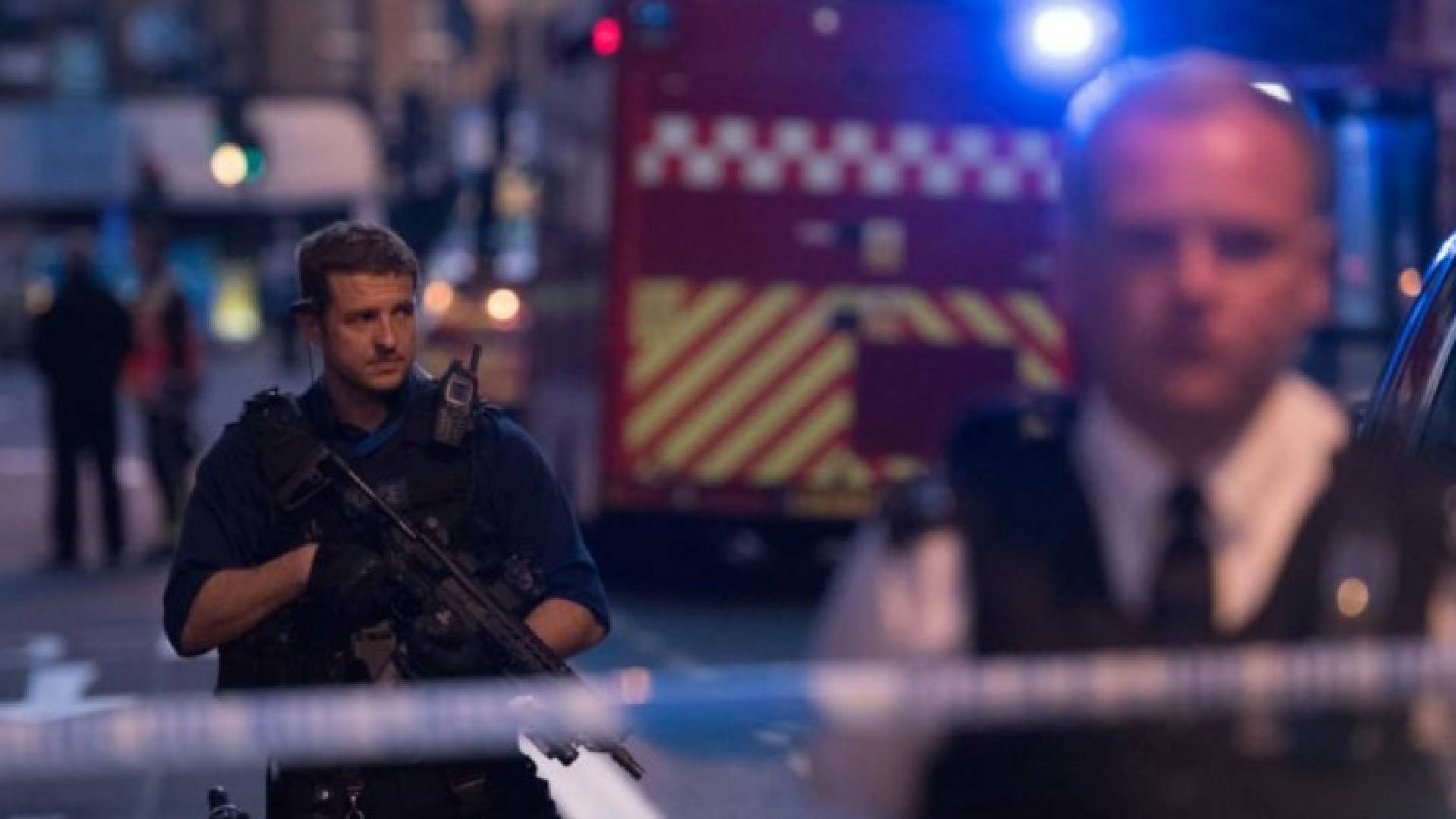 دهس مصلين أمام مسجد في لندن