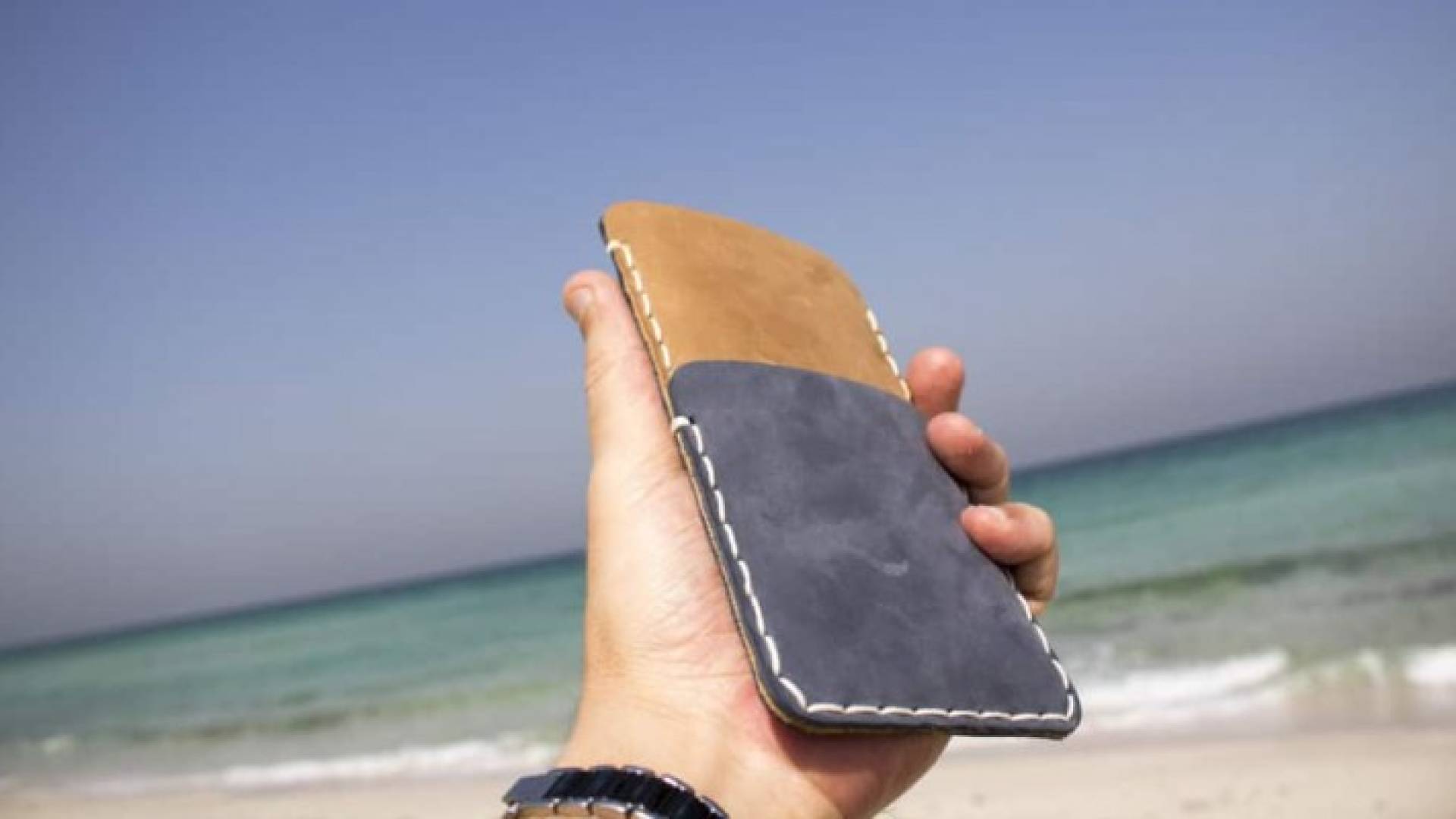 غطاء الهاتف STRATOZY ستراتوزي