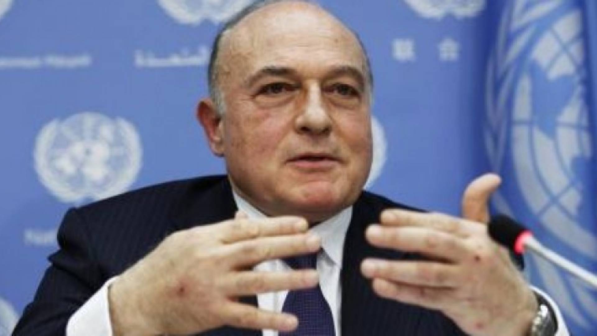 شكري بشارة وزير المالية الفلسطيني