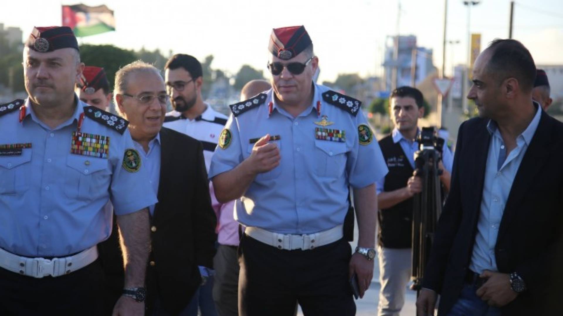 جولة ميدانية نظمتها إدارة السير للاطلاع على الواقع العملي لرقباء السير في الميدان