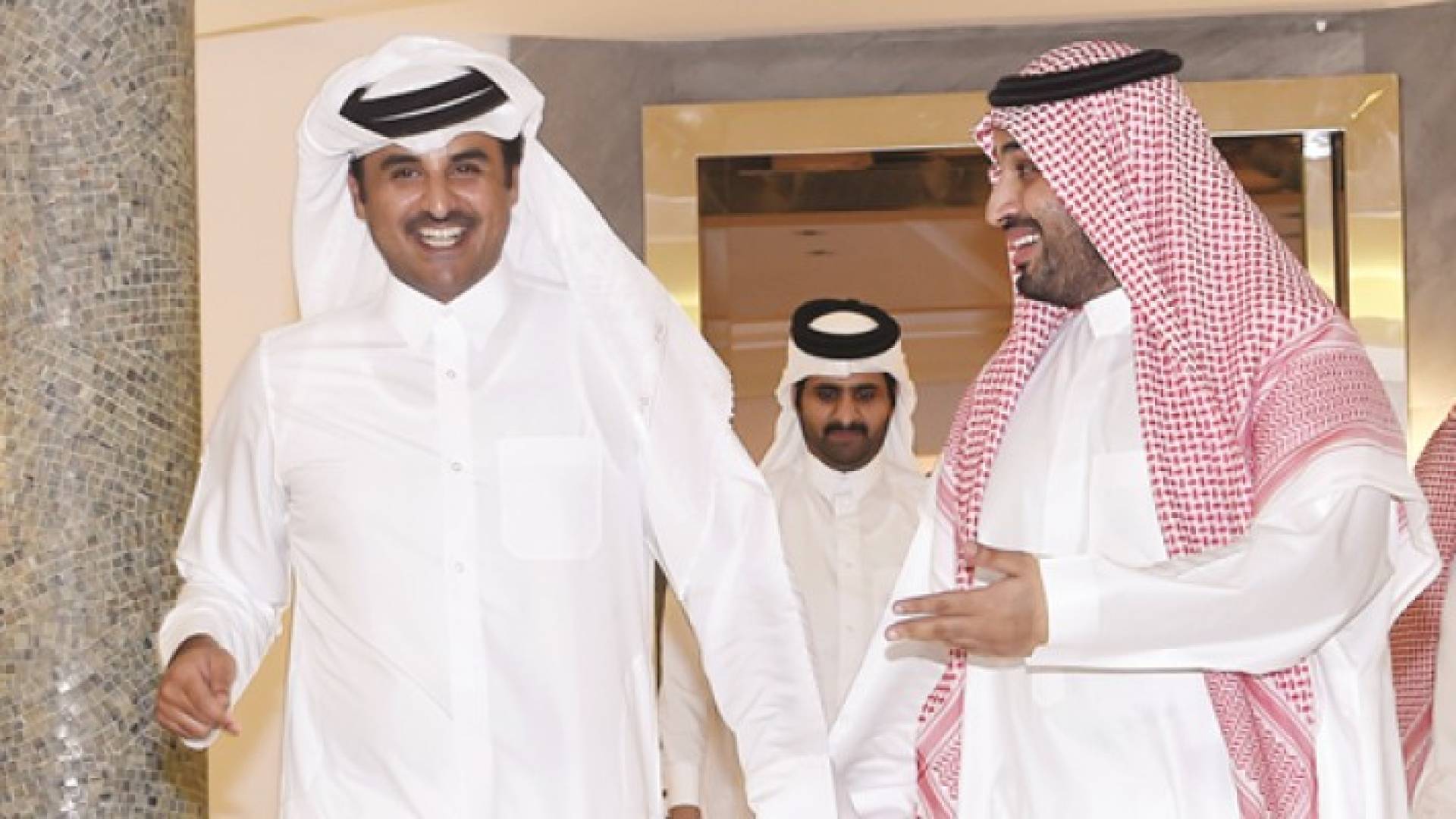 أمير قطر يهنئ الامير محمد بن سلمان لاختياره وليا للعهد