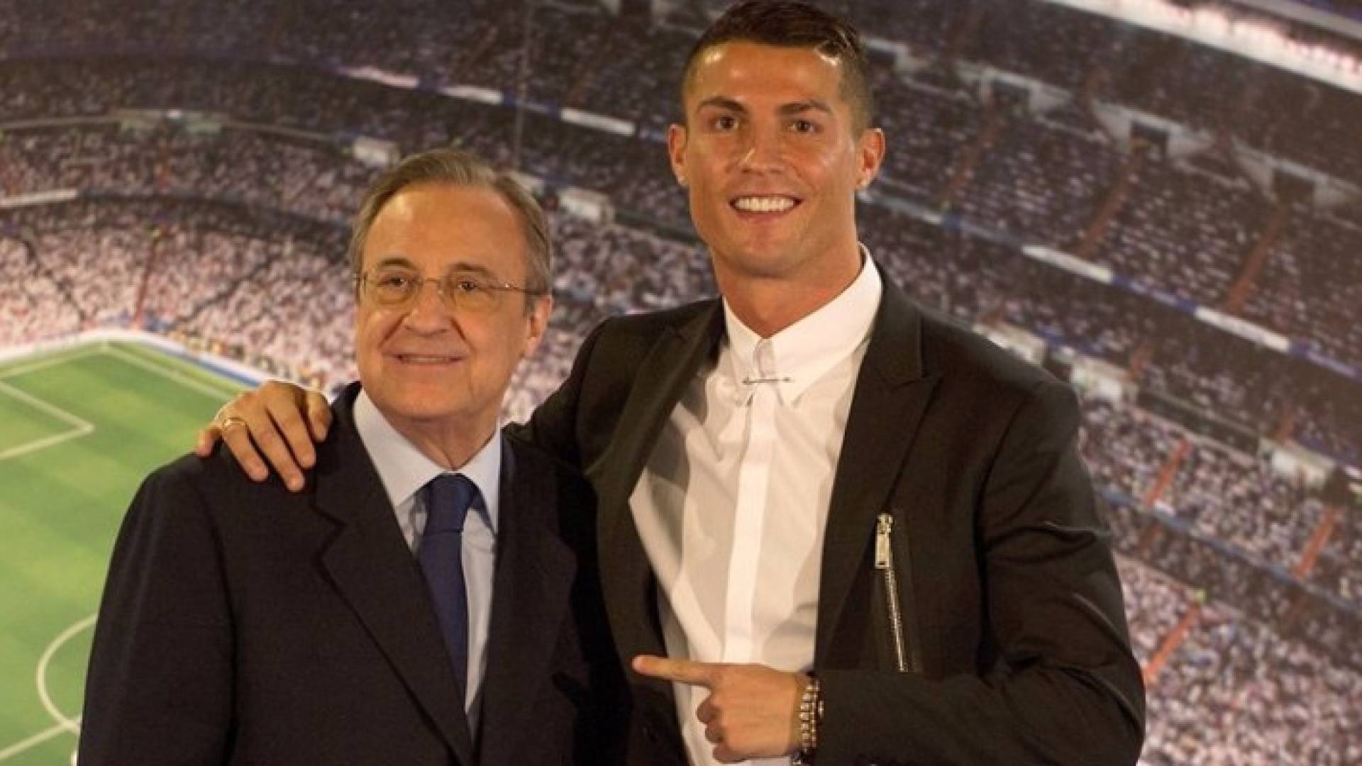 رونالدو مع الرئيس فلورنتينو بيريز