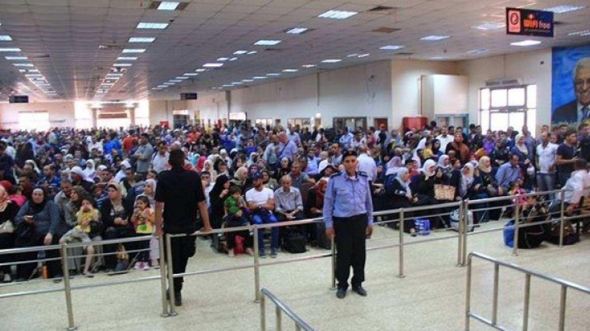 معبر الكرامة - أرشيفية