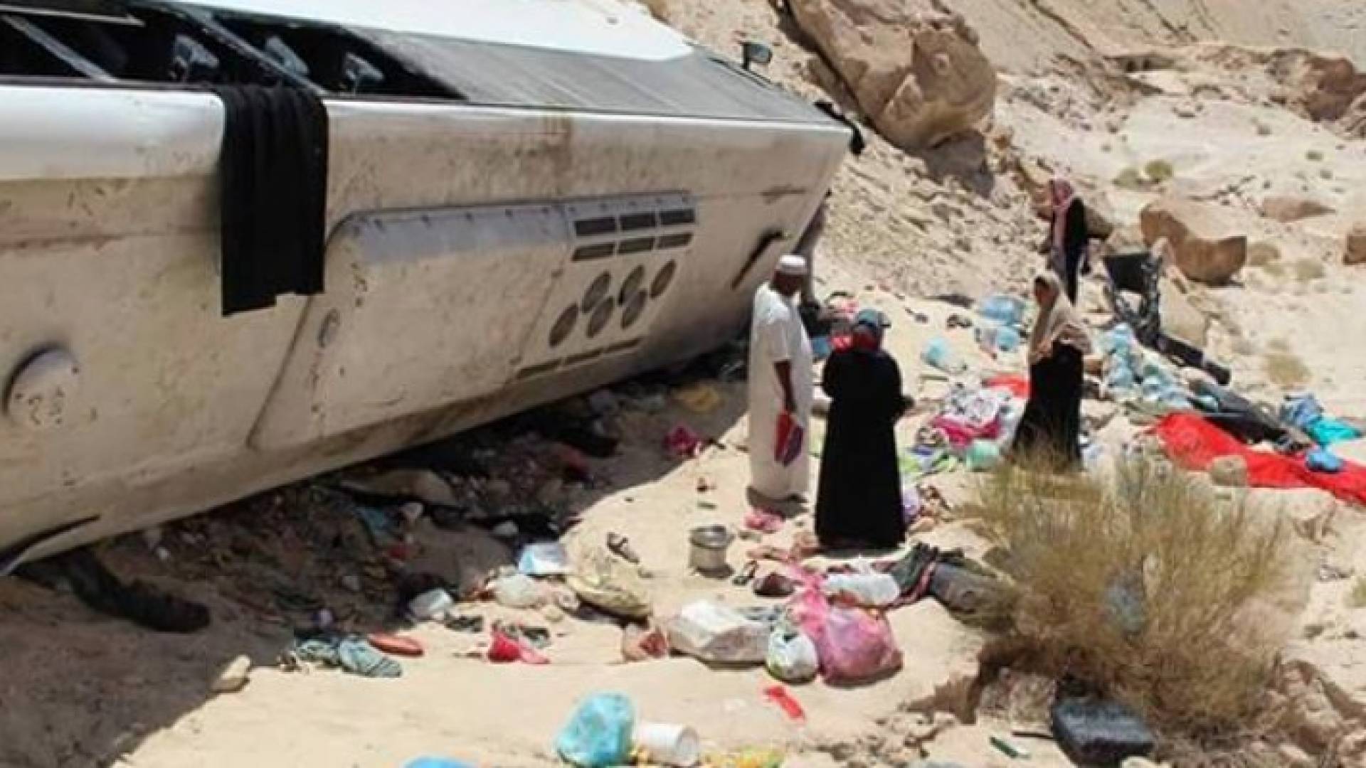 أودى الحادث بحياة 6 معتمرين