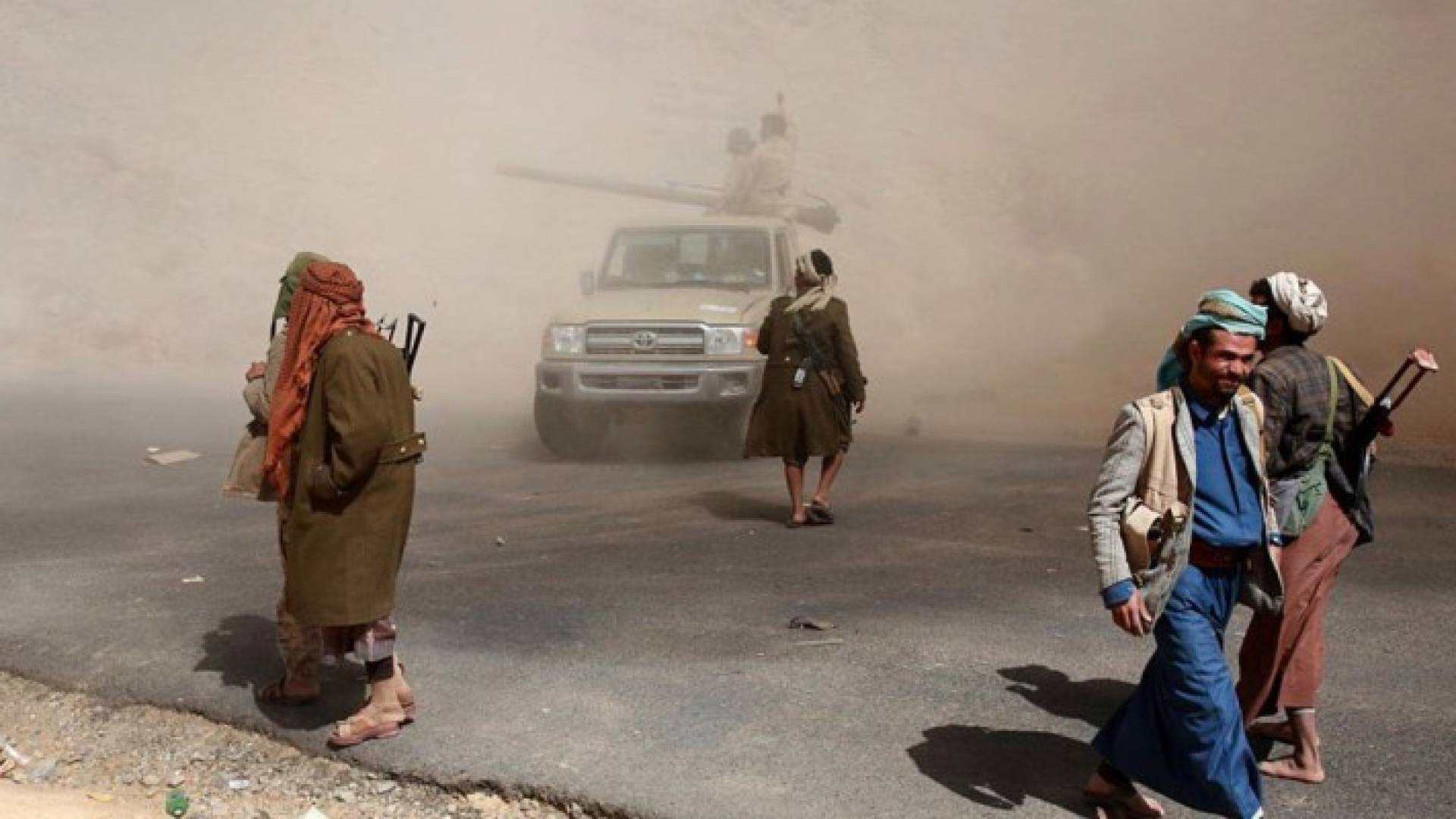 الدفاع الجوي اعترضت صاروخا باليستيا