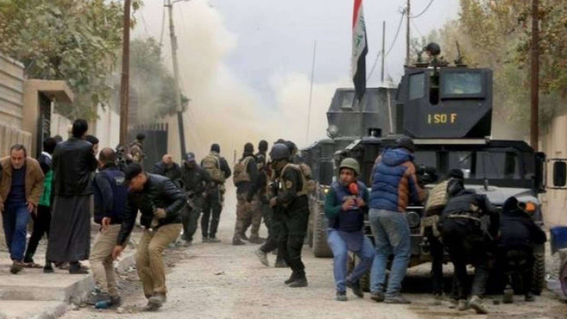 قوات حكومية عراقية في مواجهة مع تنظيم داعش في الموصل 