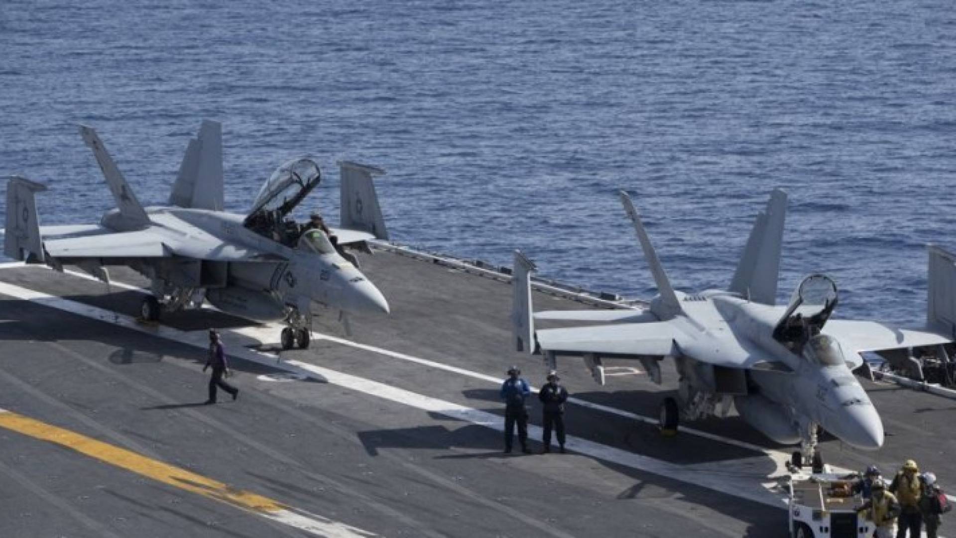  حاملة الطائرات الأمريكة يو إس إس جورج بوش