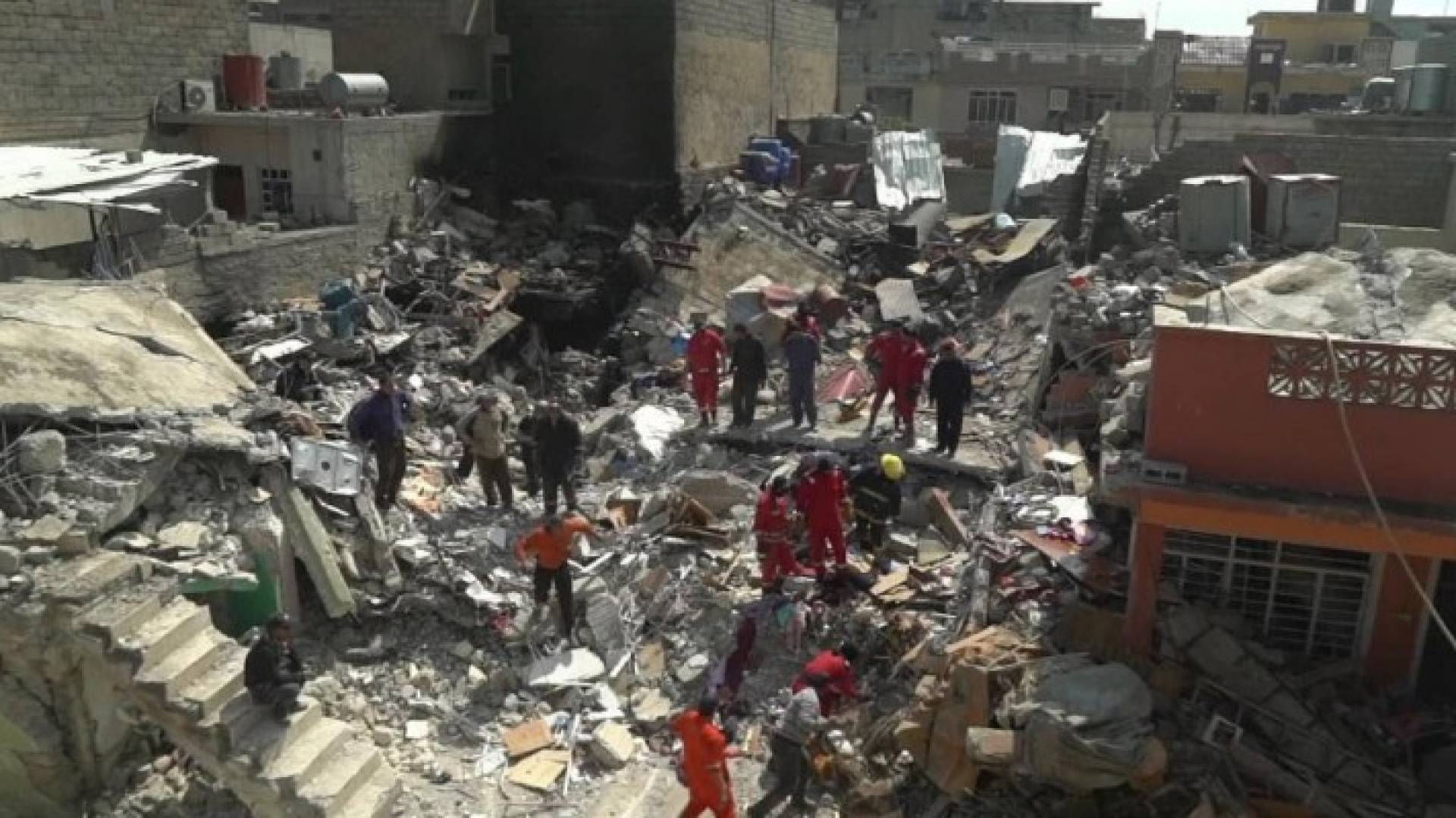 من اثار الحرب في الموصل - ارشيفية