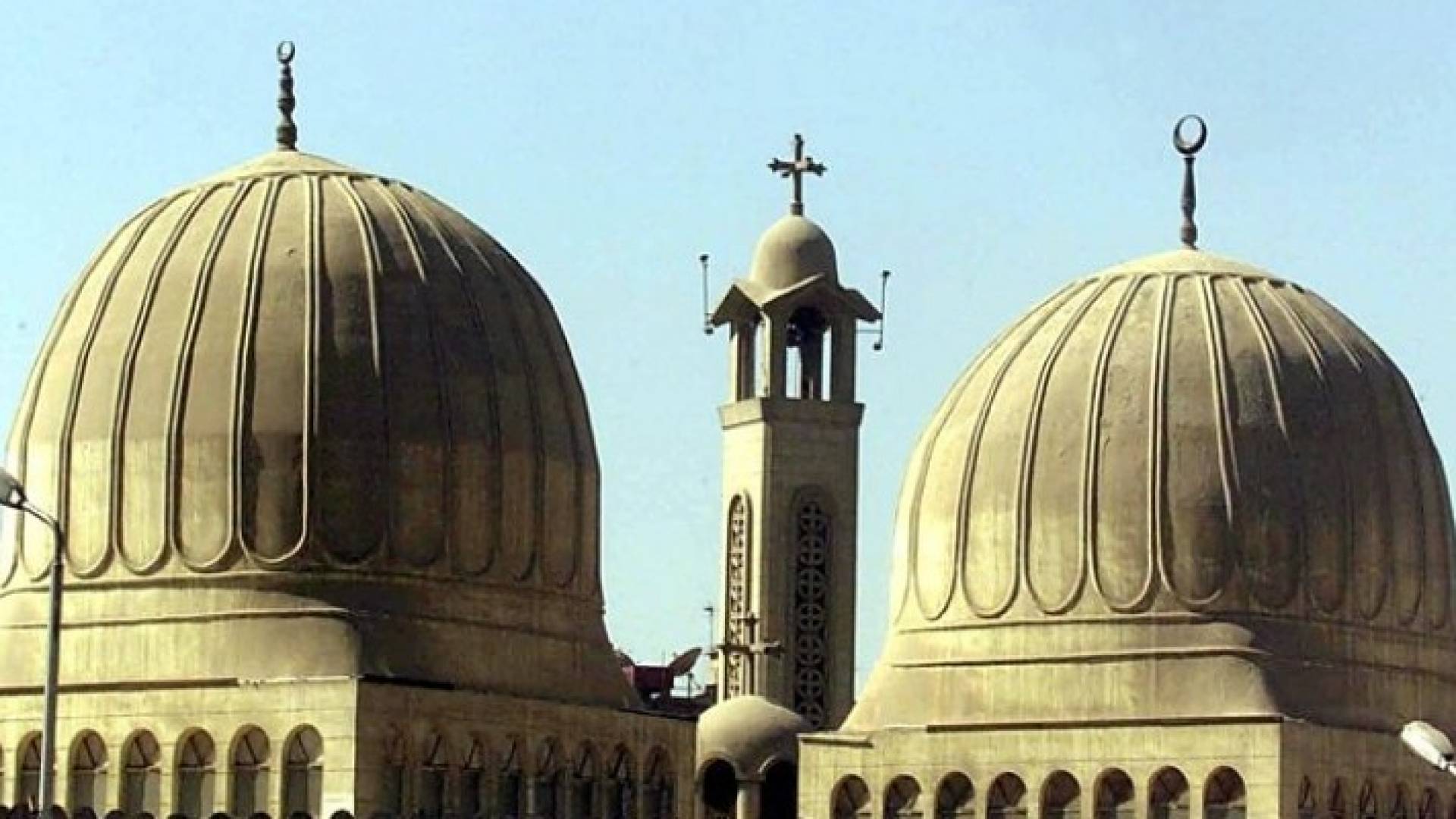 الكنائس المصرية تعلق أنشطتها لأسباب أمنية 