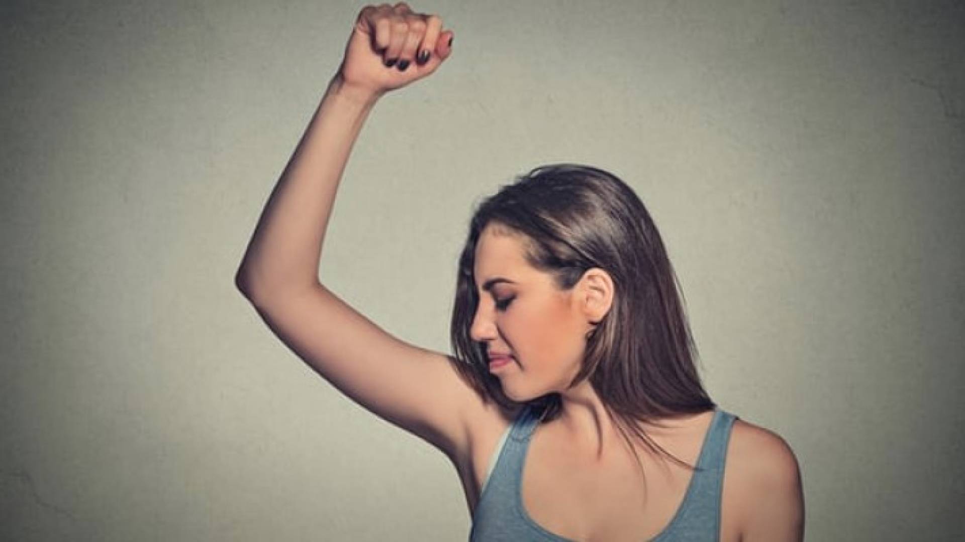 ابتكار جهاز ينبه الناس بشأن رائحة العرق الكريهة