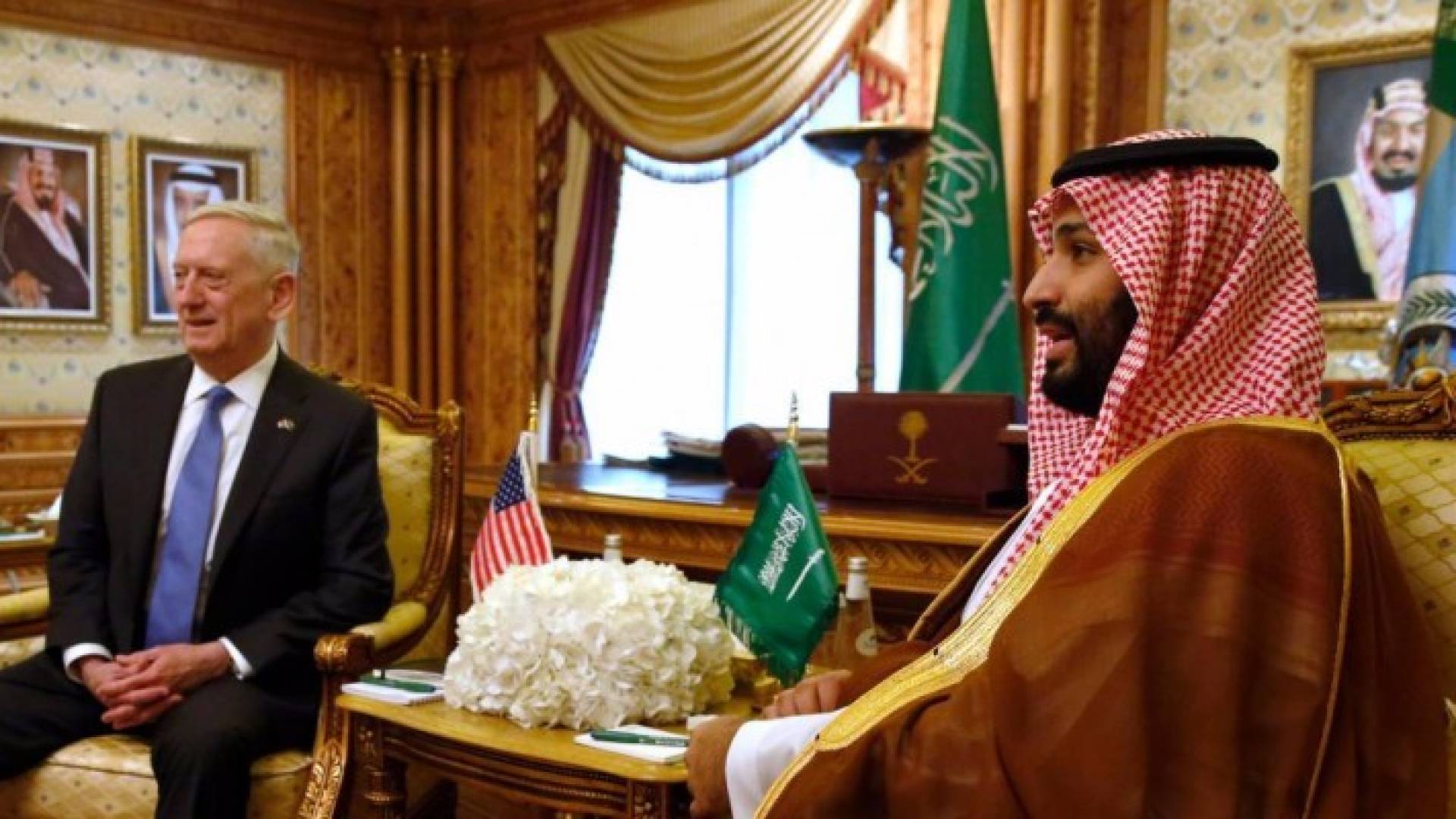 أرشيفية للقاء سابق بين الأمير محمد بن سلمان وماتيس