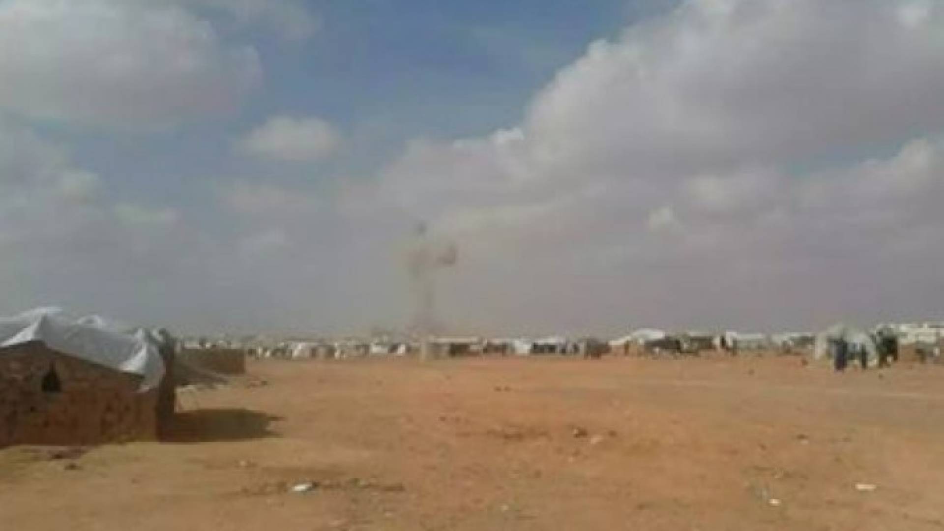 الصورة ارشيفية لمخيم الركبان 