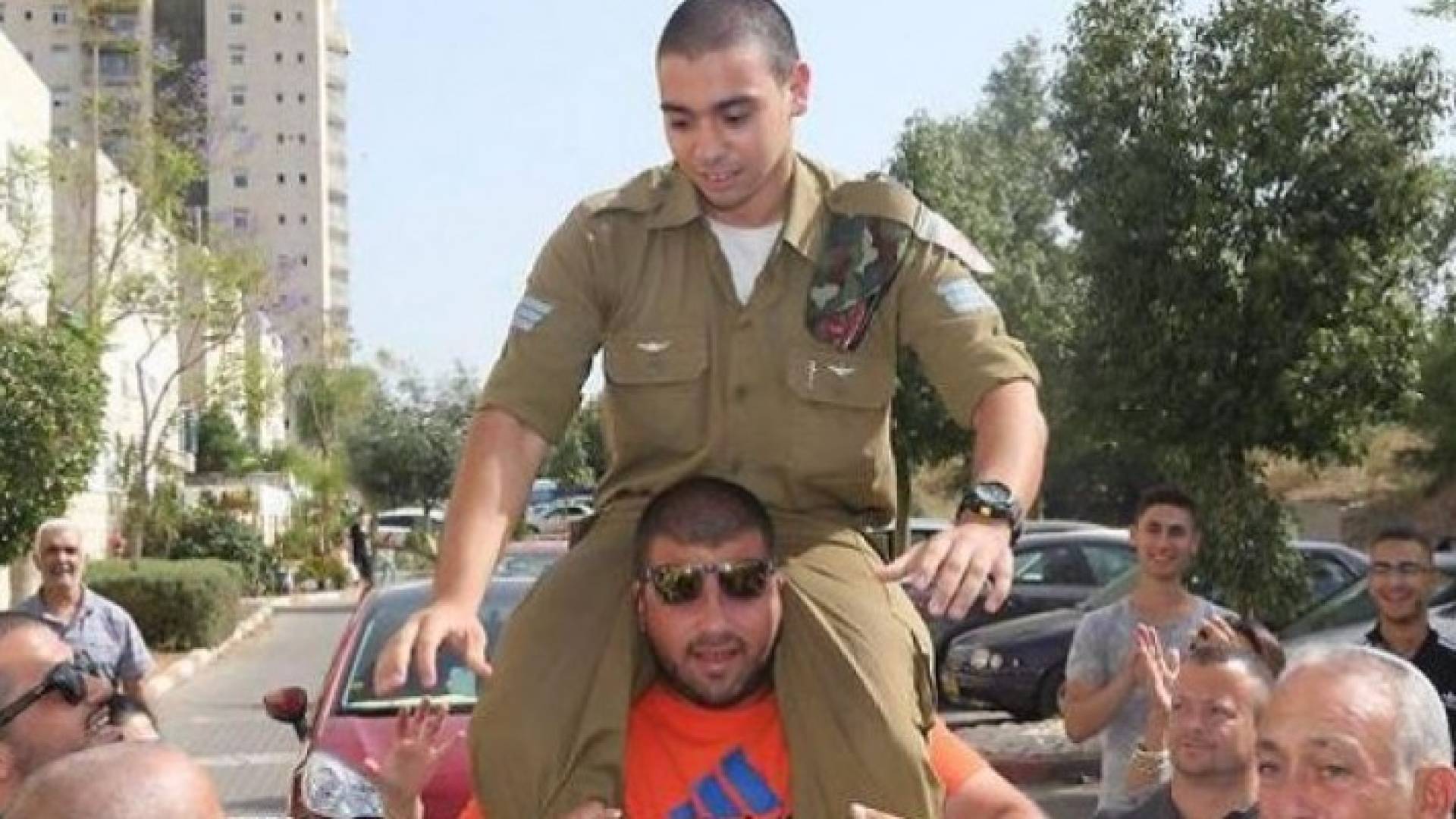 الاحتلال يخلي سبيل الجندي قاتل الشهيد الشريف
