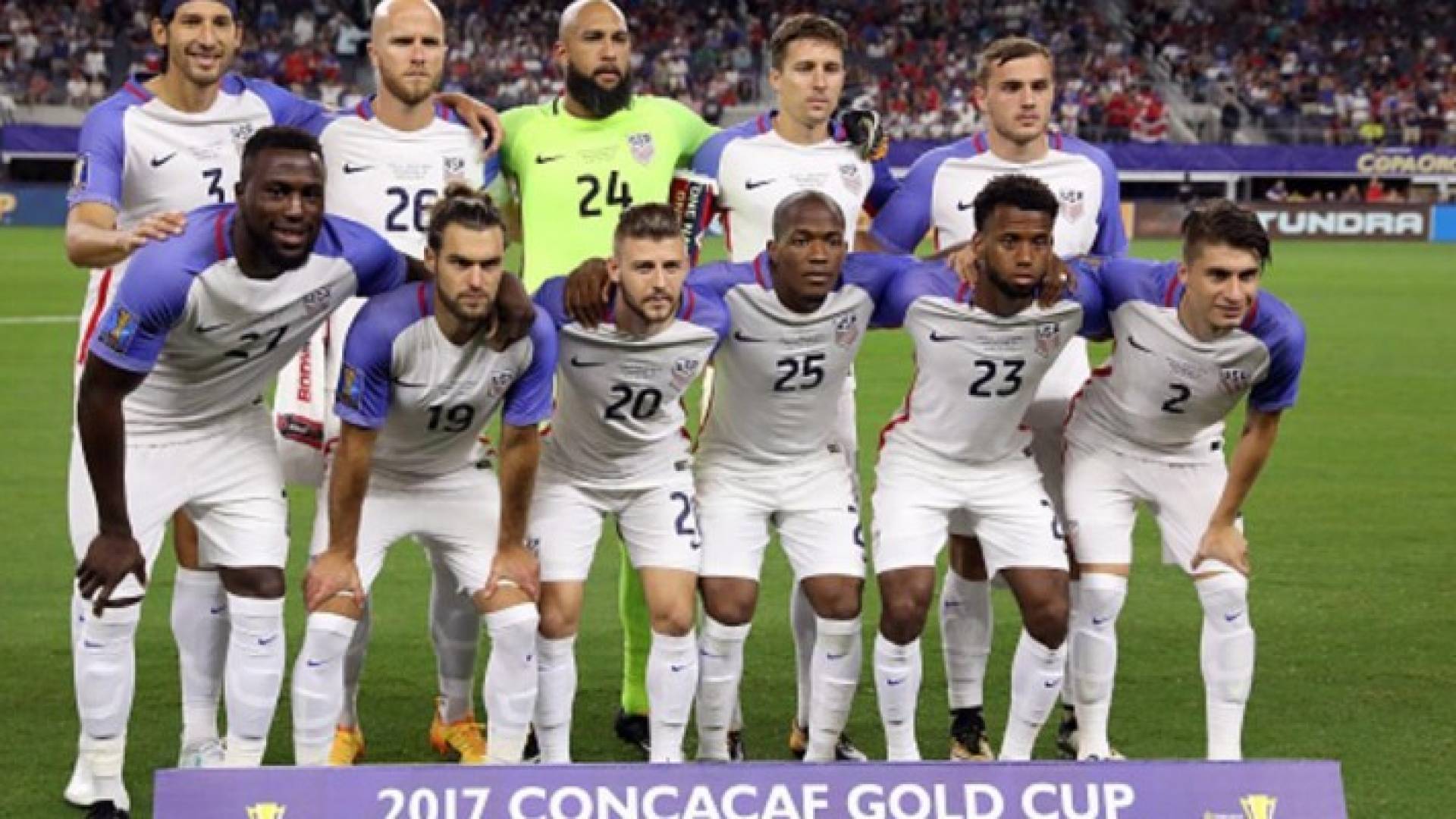 أمريكا تتأهل لنهائي الكأس الذهبية لكرة القدم
