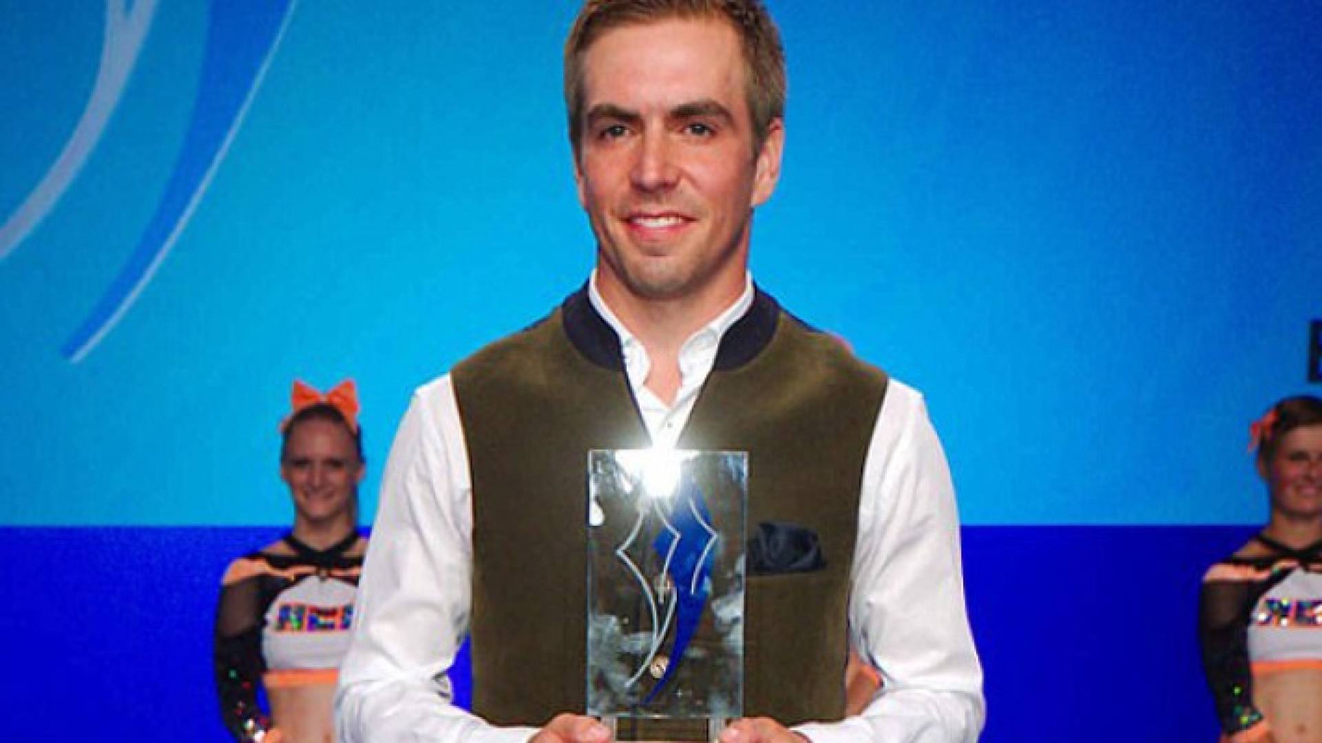 فيليب لام يتوج بجائزة أفضل لاعب بألمانيا للمرة الأولى في مسيرته