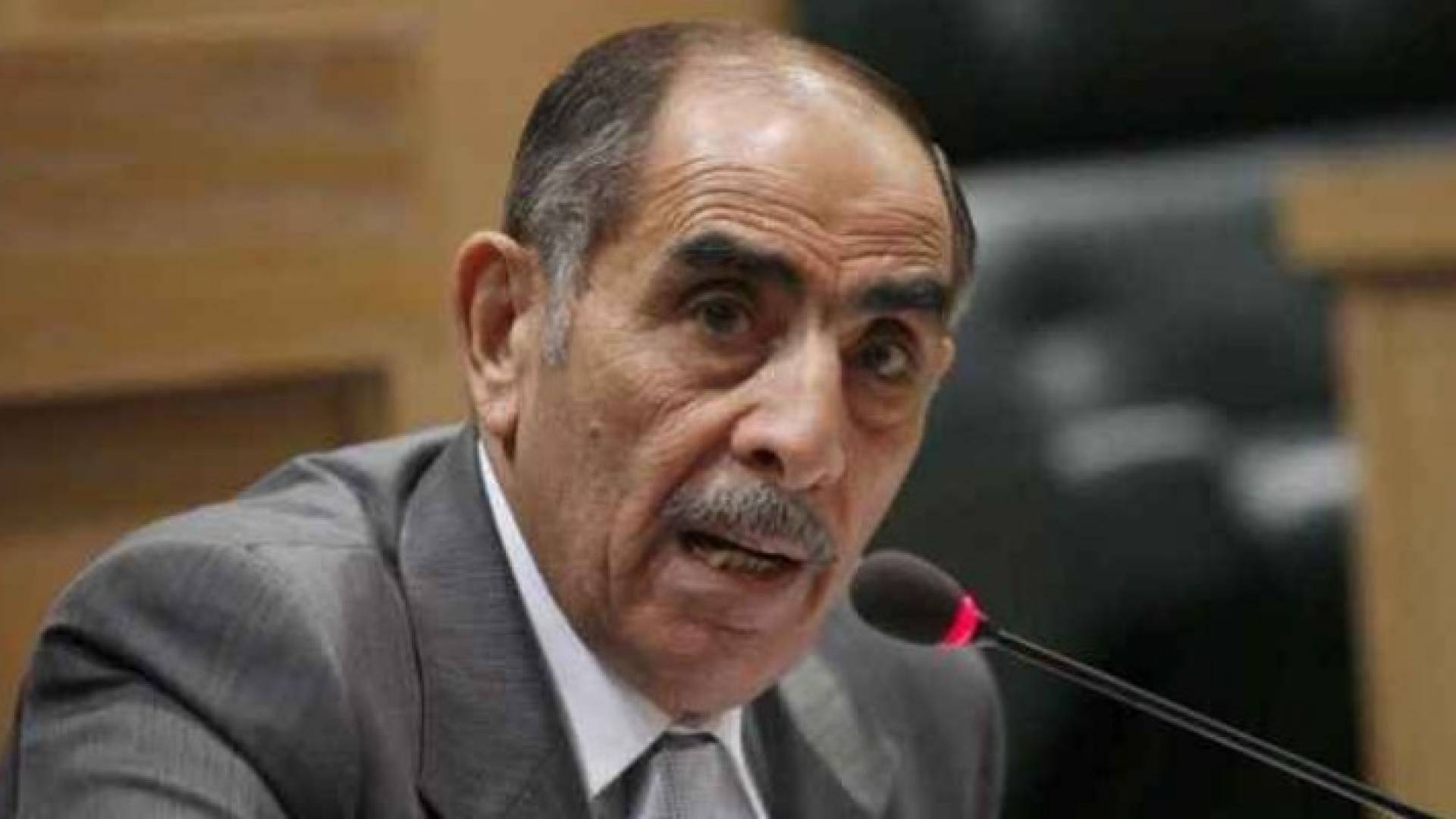  وزير الداخلية غالب الزعبي