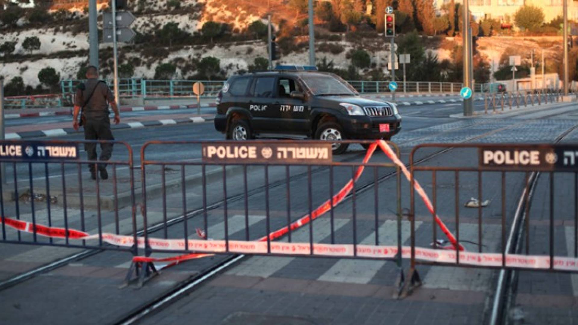 الاحتلال يغلق شوارع القدس