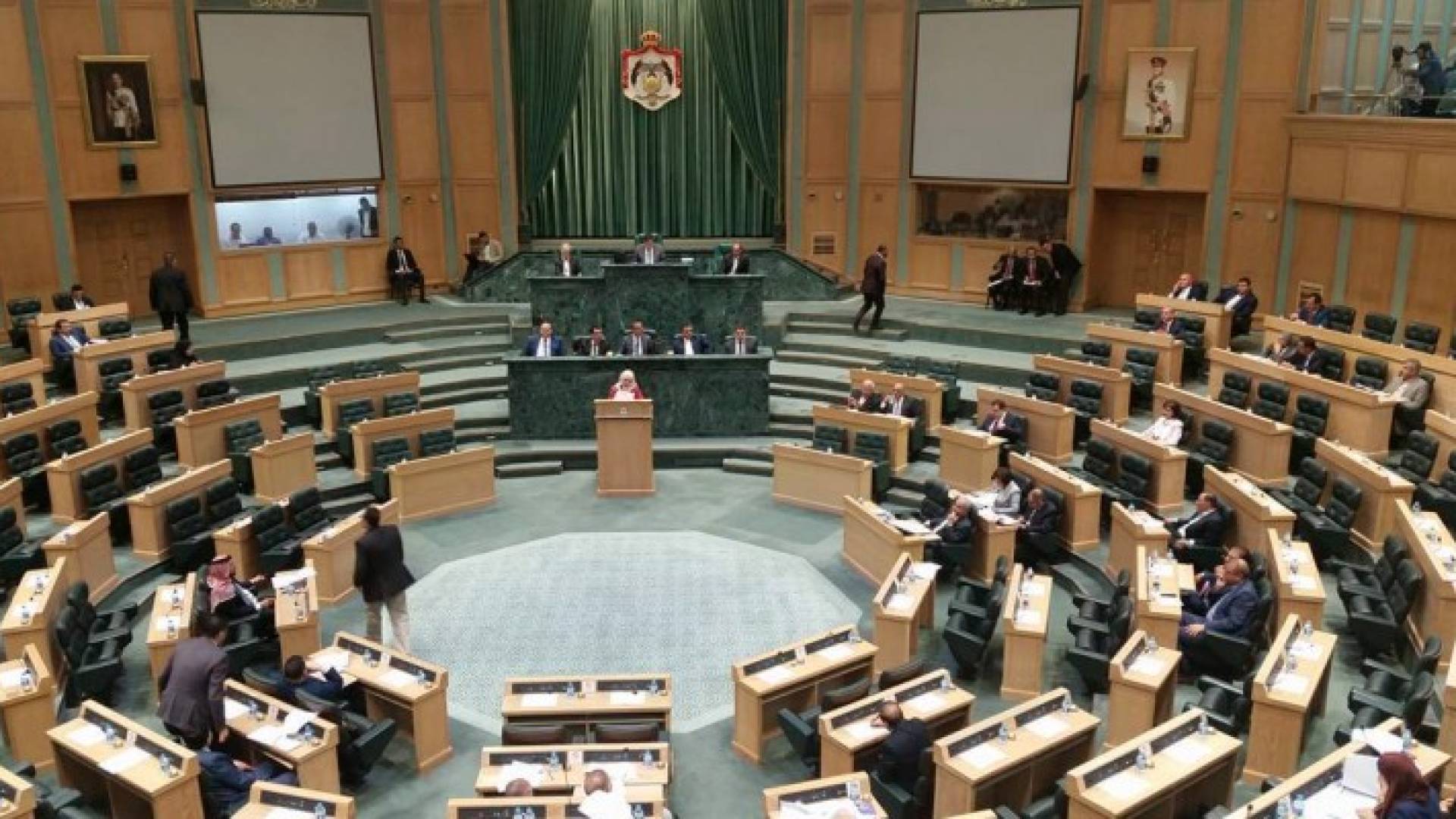 جانب من الجلسة 