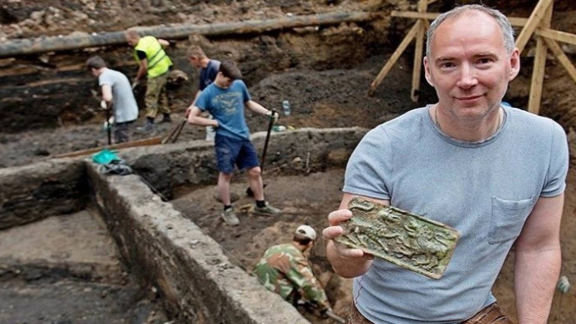 العثور على آثار تعود للحقبة الإمبراطورية في إحدى ساحات موسكو