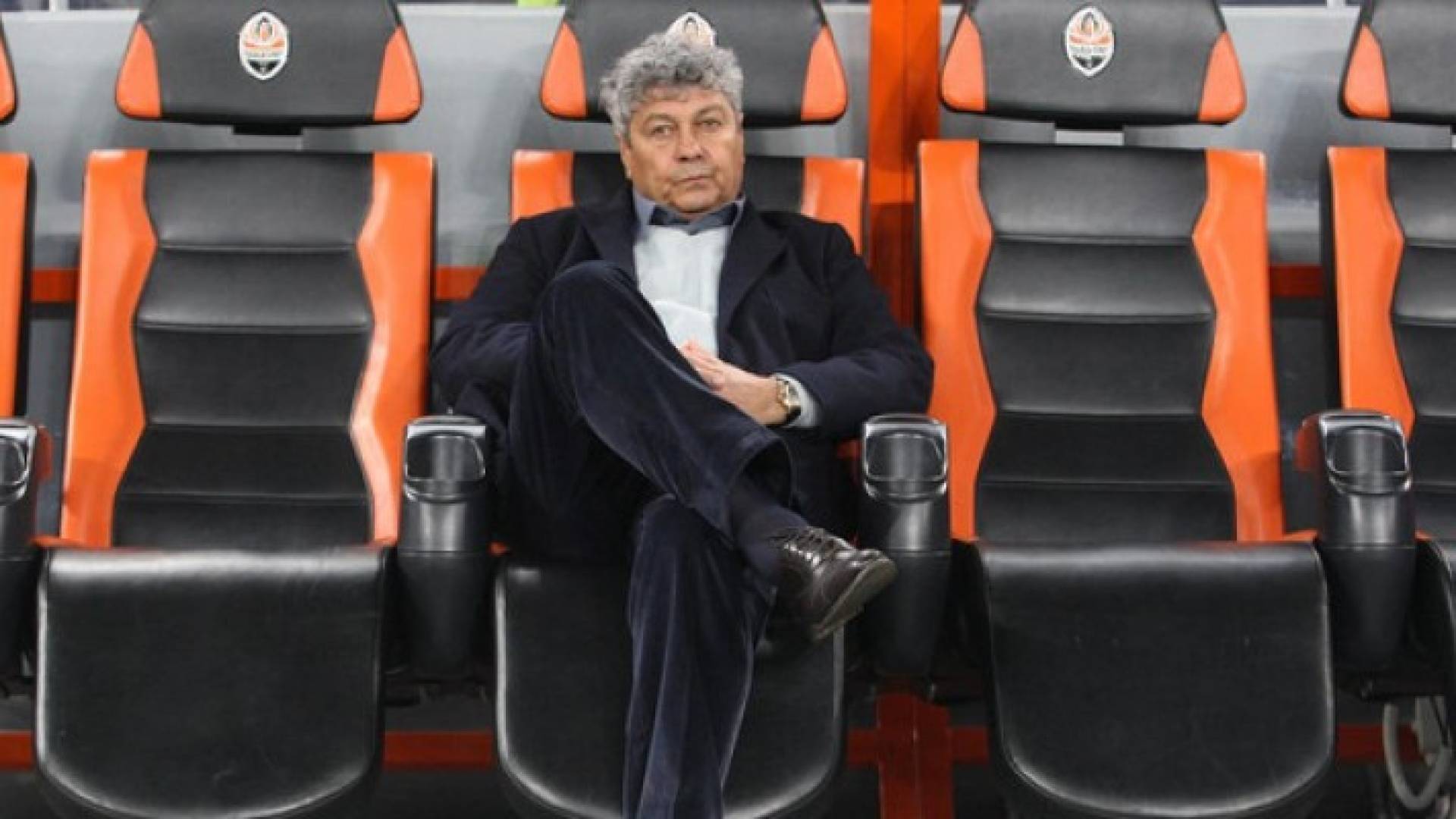 لوشيسكو درب غلطة سراي وبشكتاش في تركيا