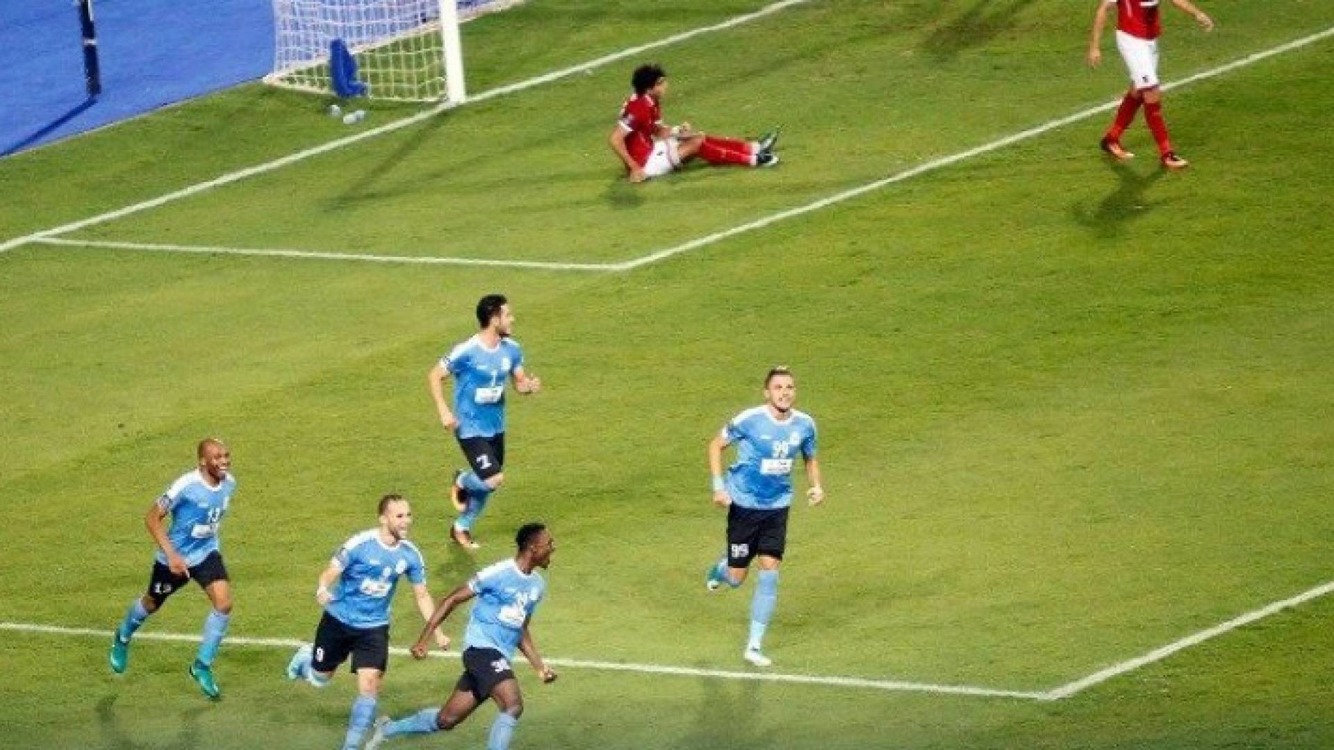 جانب من مباراة الفيصلي مع الأهلي المصري 