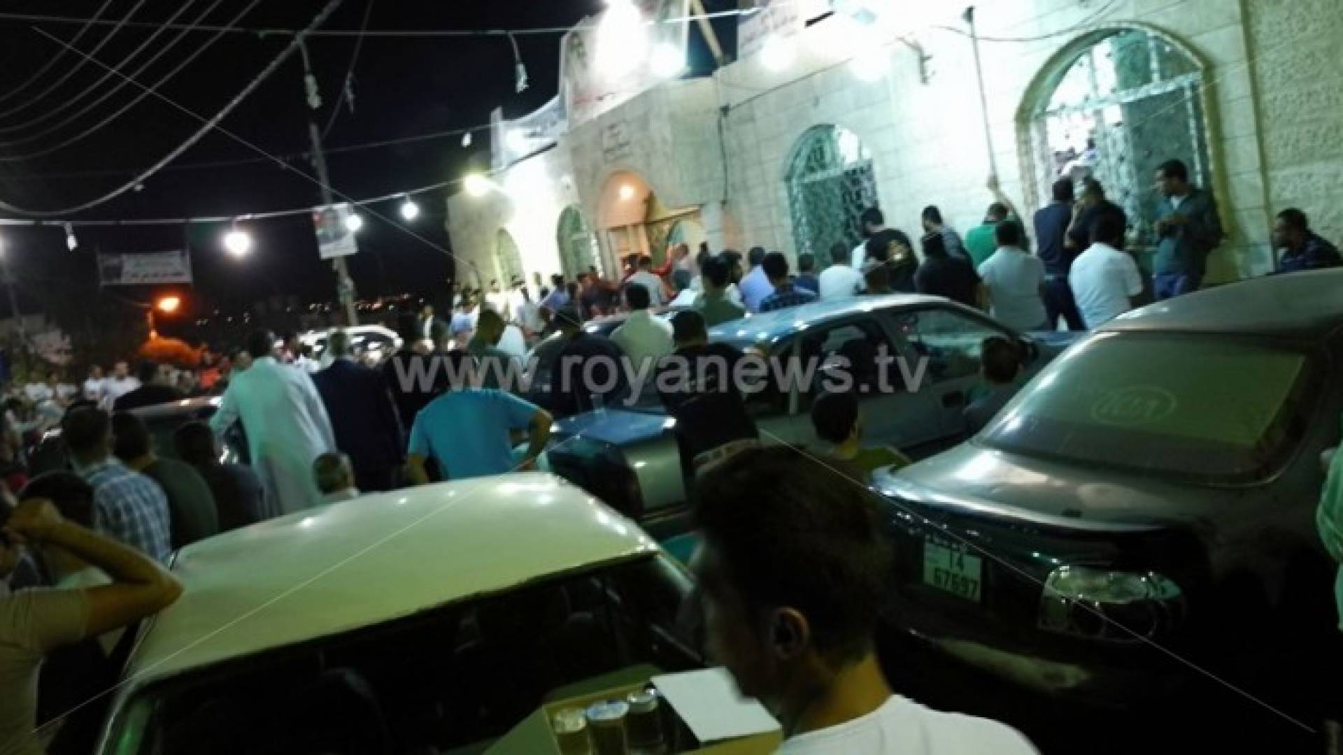 مساعد مدير الأمن العام يصل مضافة الربابعة لسماع مطالبهم