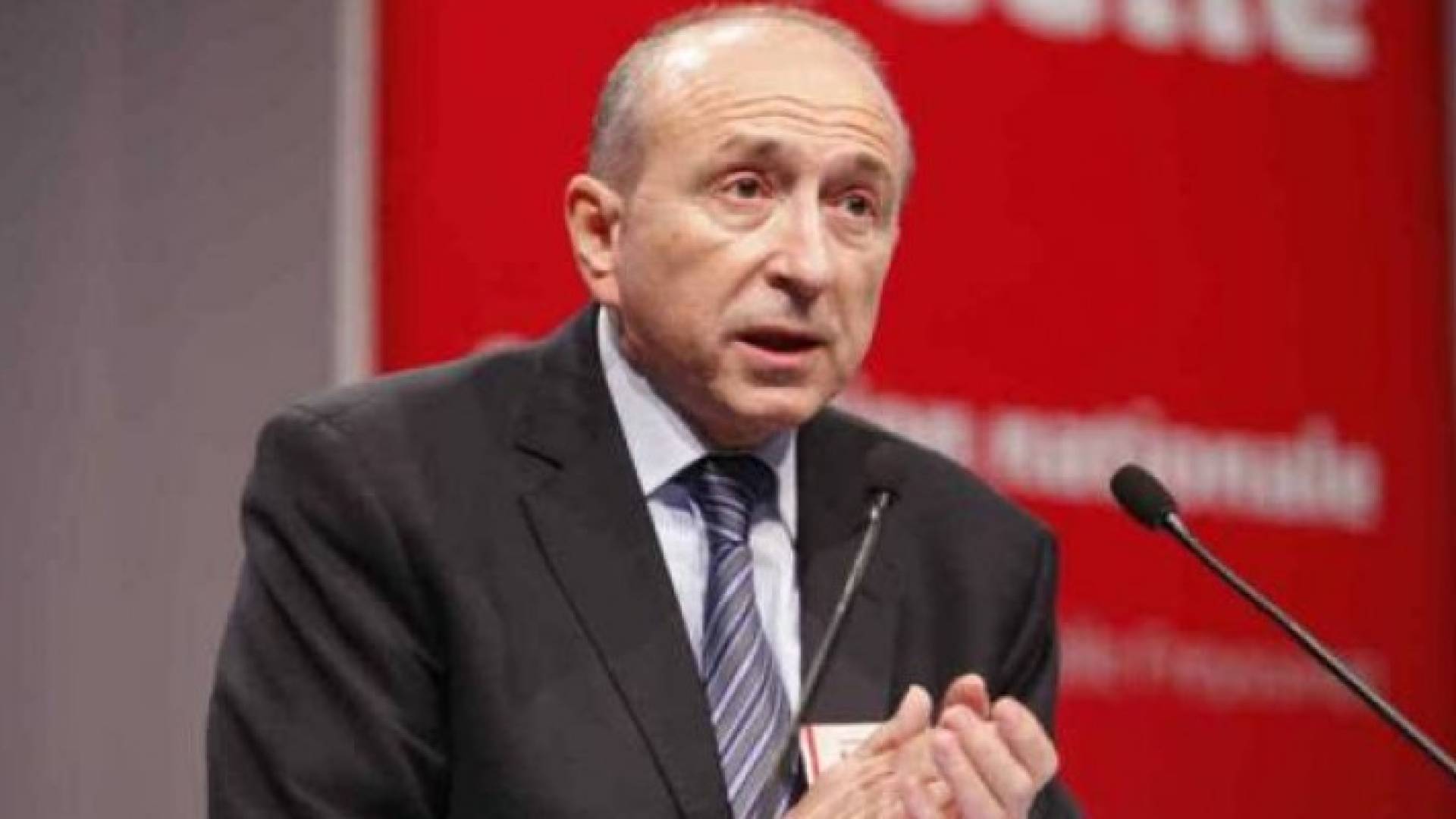 وزير الداخلية الفرنسي جيرار كولوم