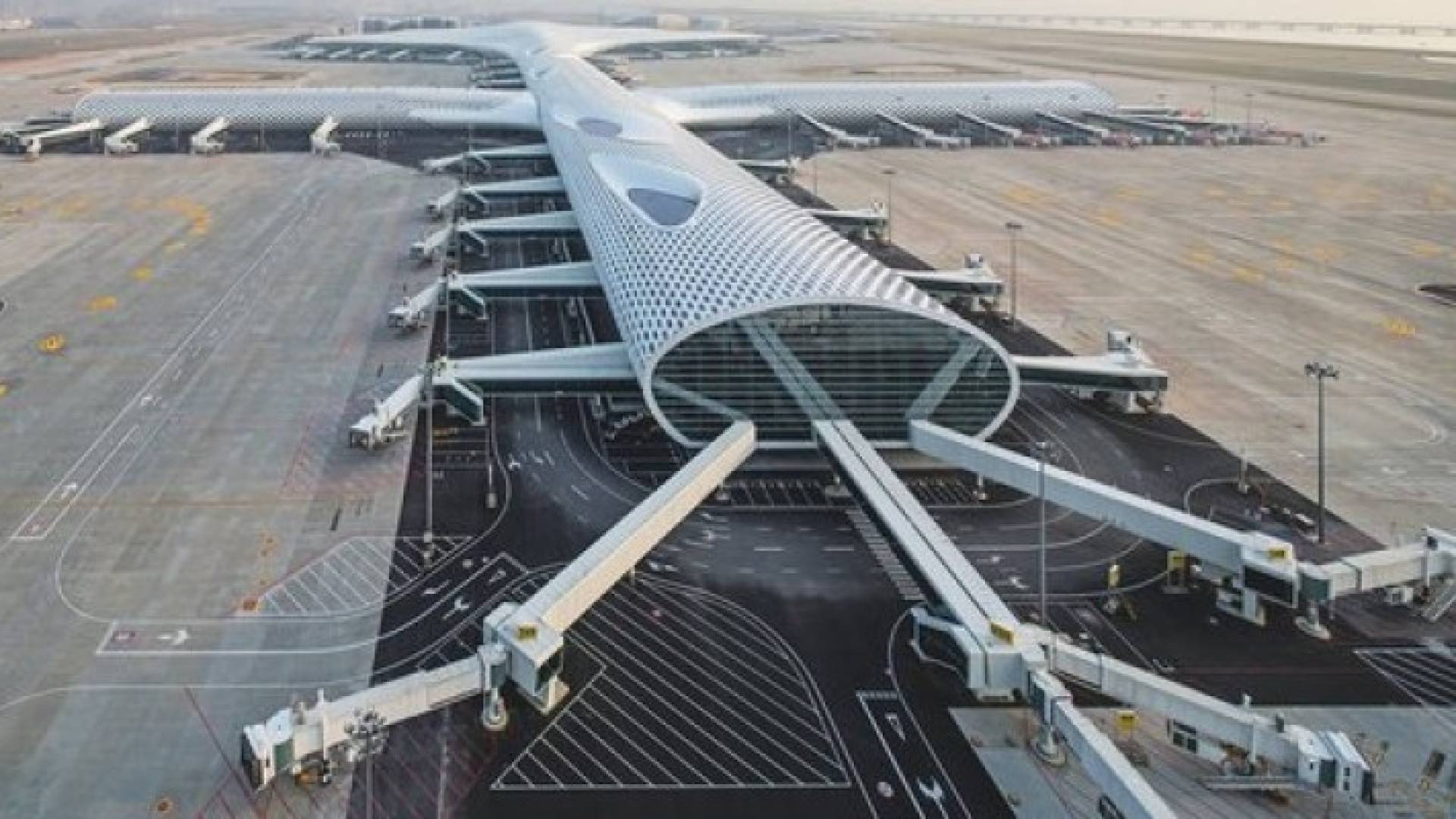  أجمل 5 مطارات بالعالم