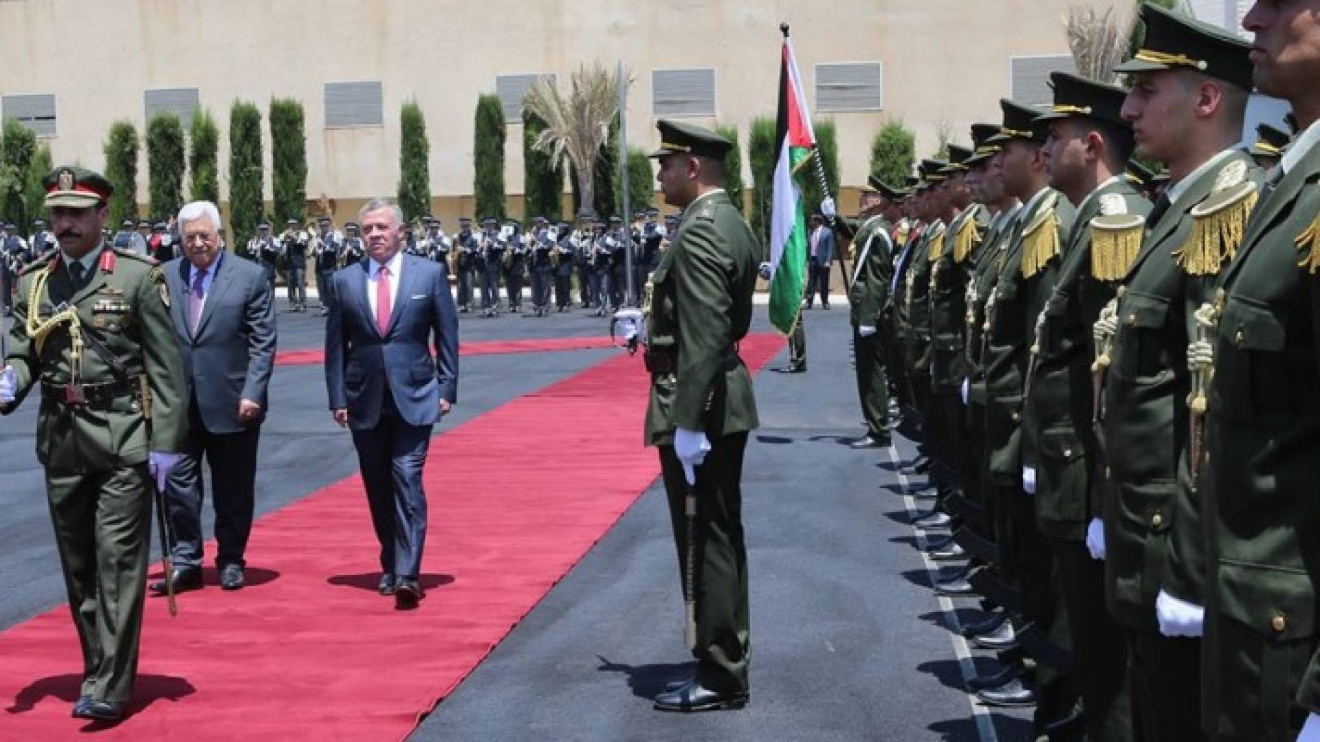 جانب من استقبال جلالته