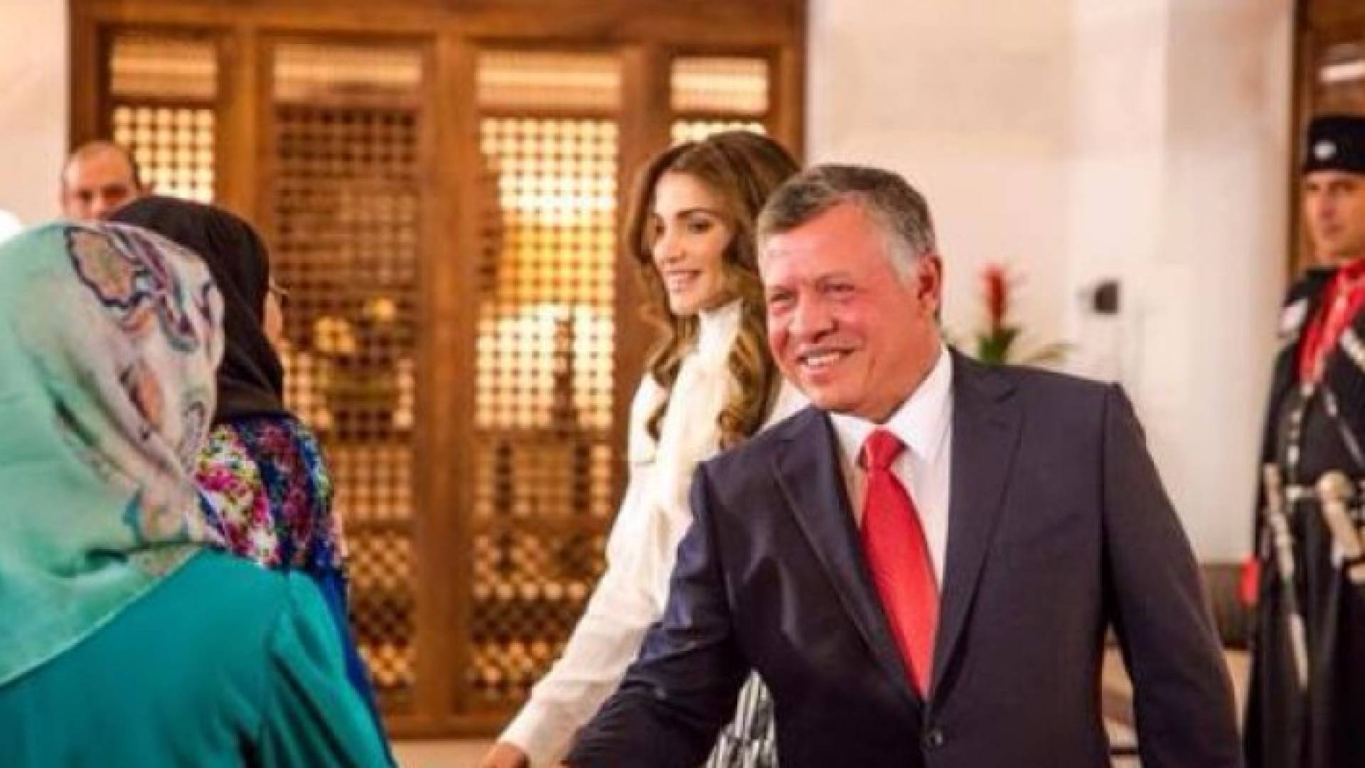 من استقبال الملك لأوائل التوجيهي العام الماضي