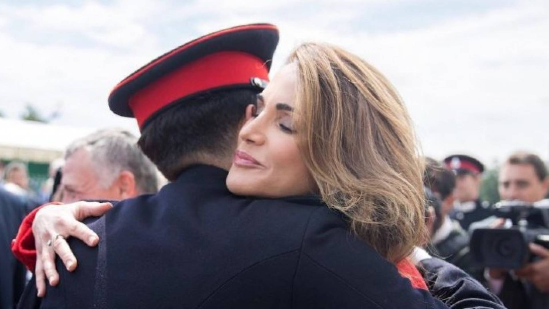 الملكة تهنئ ولي العهد