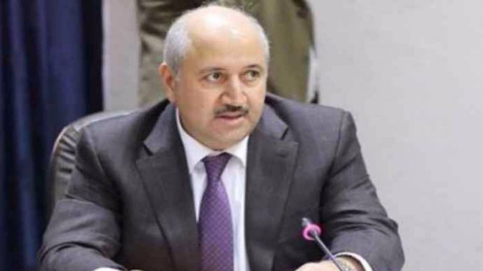 وزير المياه والري الدكتور حازم الناصر 