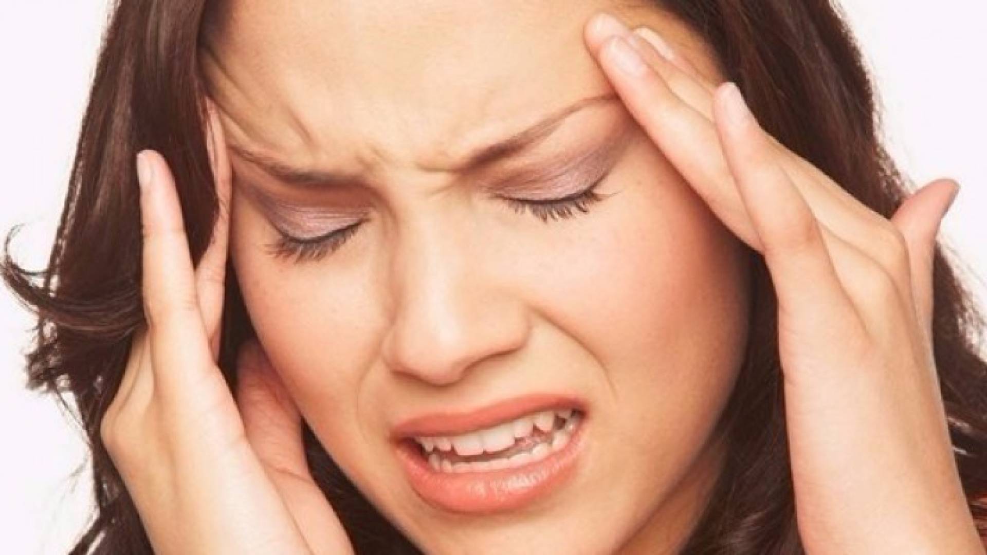 الإفراط بتعاطي المسكنات يصيبك بالصداع