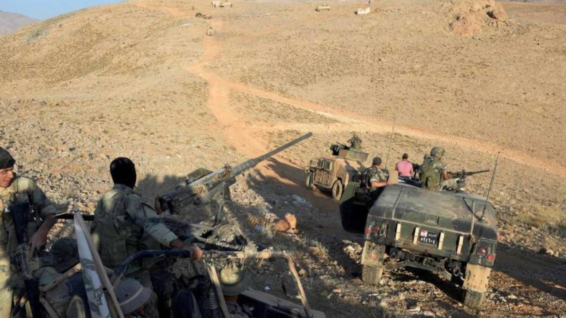 قوات لبنانية في المعركة