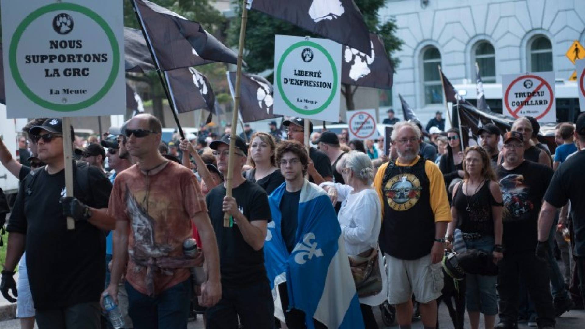 مسيرة مؤيدة للهجرة فى كندا