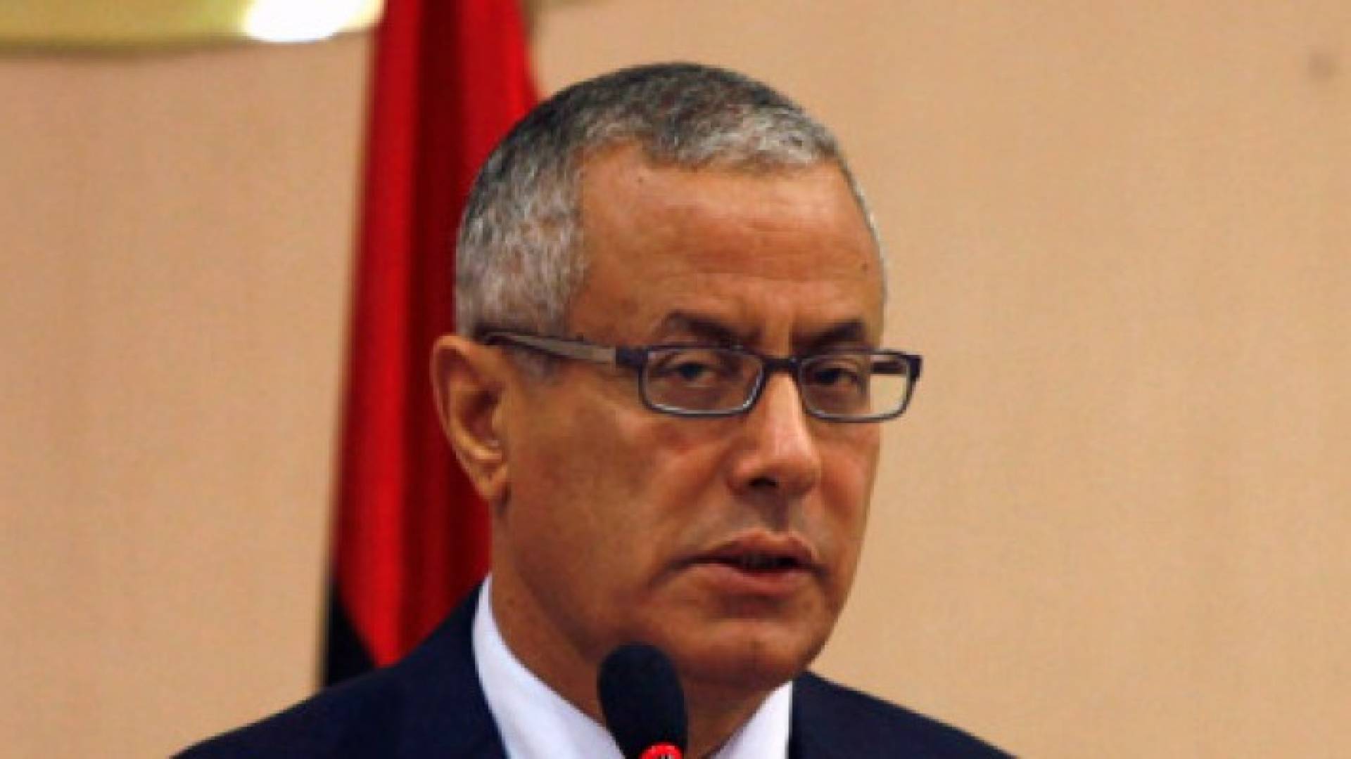 الإفراج عن رئيس الوزراء الليبي الأسبق علي زيدان من قبل خاطفيه