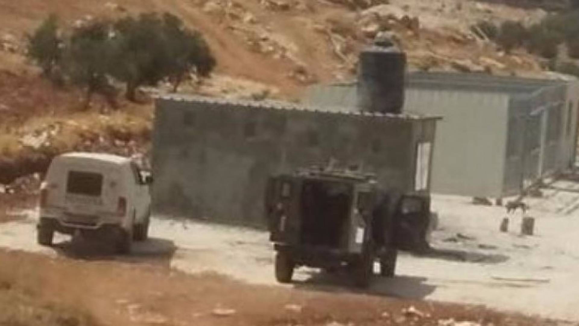 الاحتلال يهدم مدرسة أطفال 