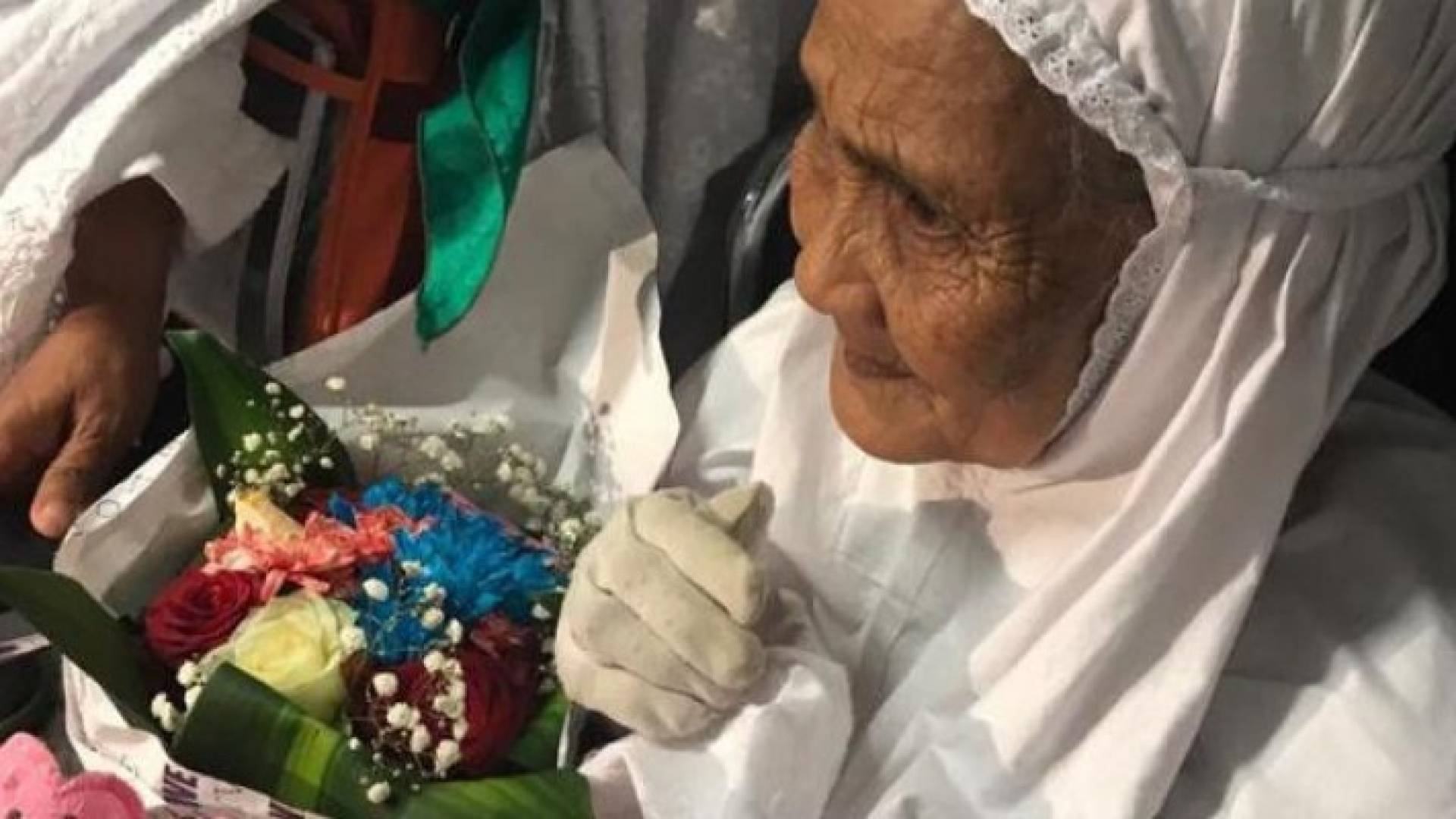 استقبال أكبر معمرة من حجاج إندونيسيا